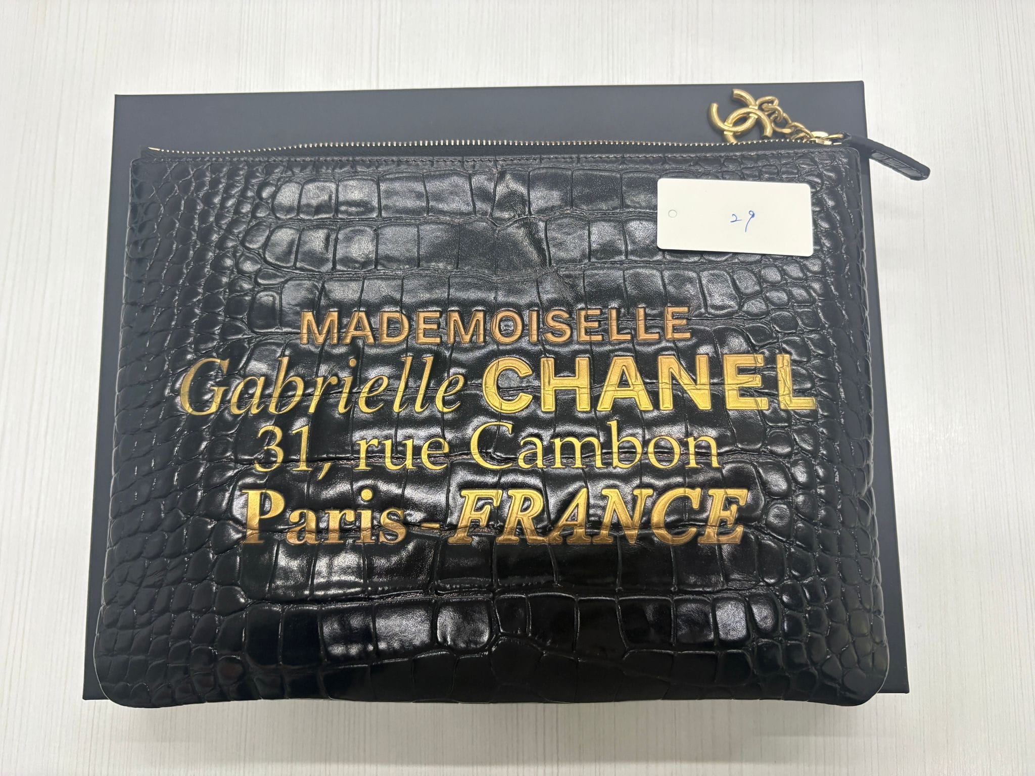 CHANEL CHANEL Noir Calf  Pouch 28349857 BK29