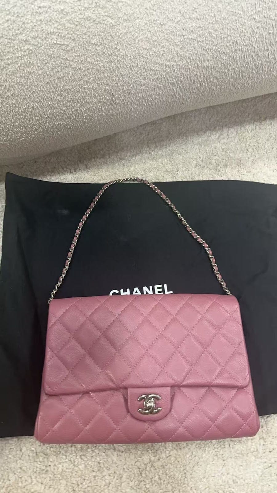 Chanel Chanel pink class flap medium bag 28*18 ALC3677