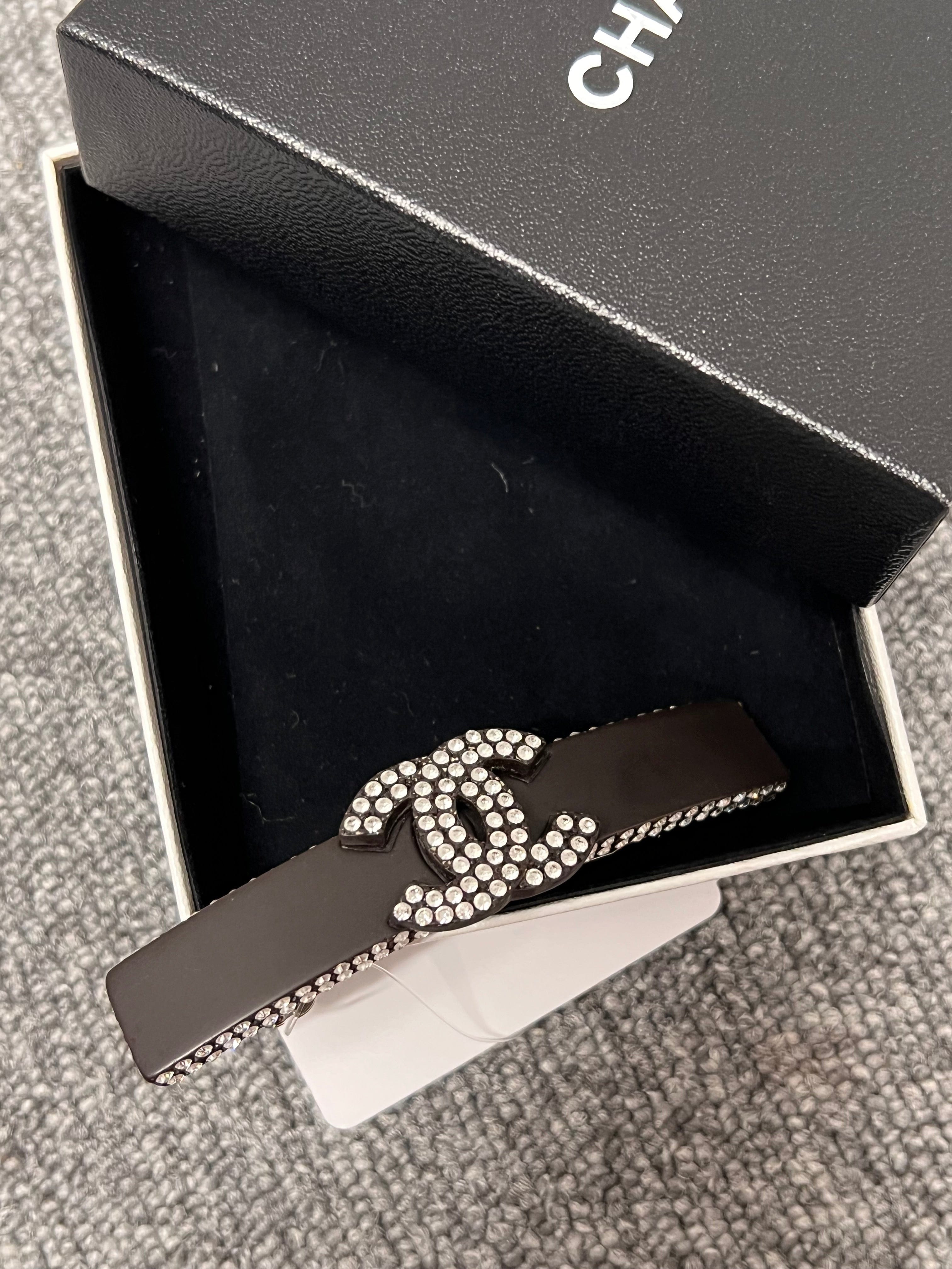 CHANEL CHANEL Plastic Black Rhinestone Coco Mark Barrette B08208P7QZ