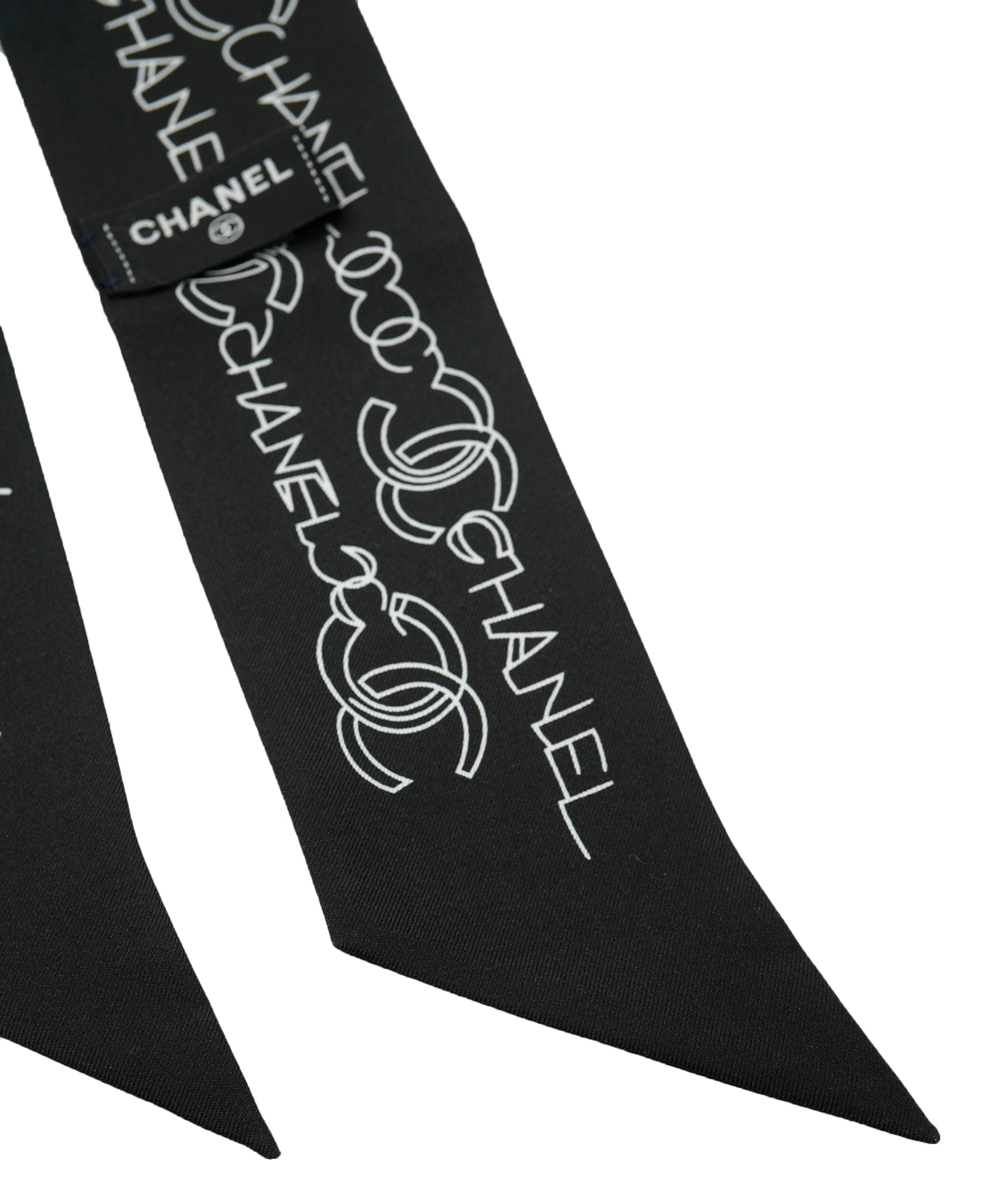 Chanel Chanel Silk twilly, Excellent conditions  AKL0110