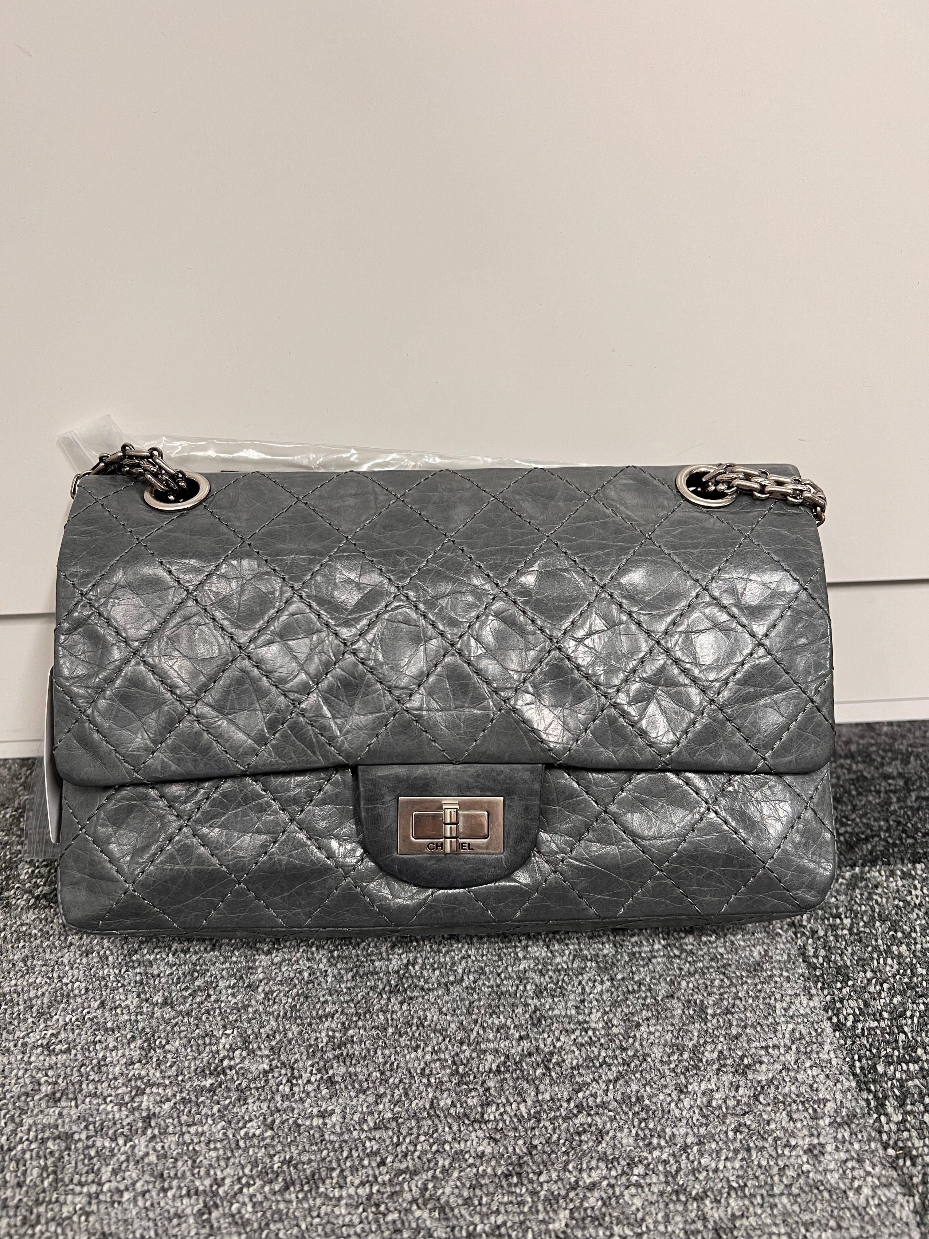 CHANEL CHANEL Vintage Calf Gray SV 2.55 Matelasse 24 W Flap B09177CGMP