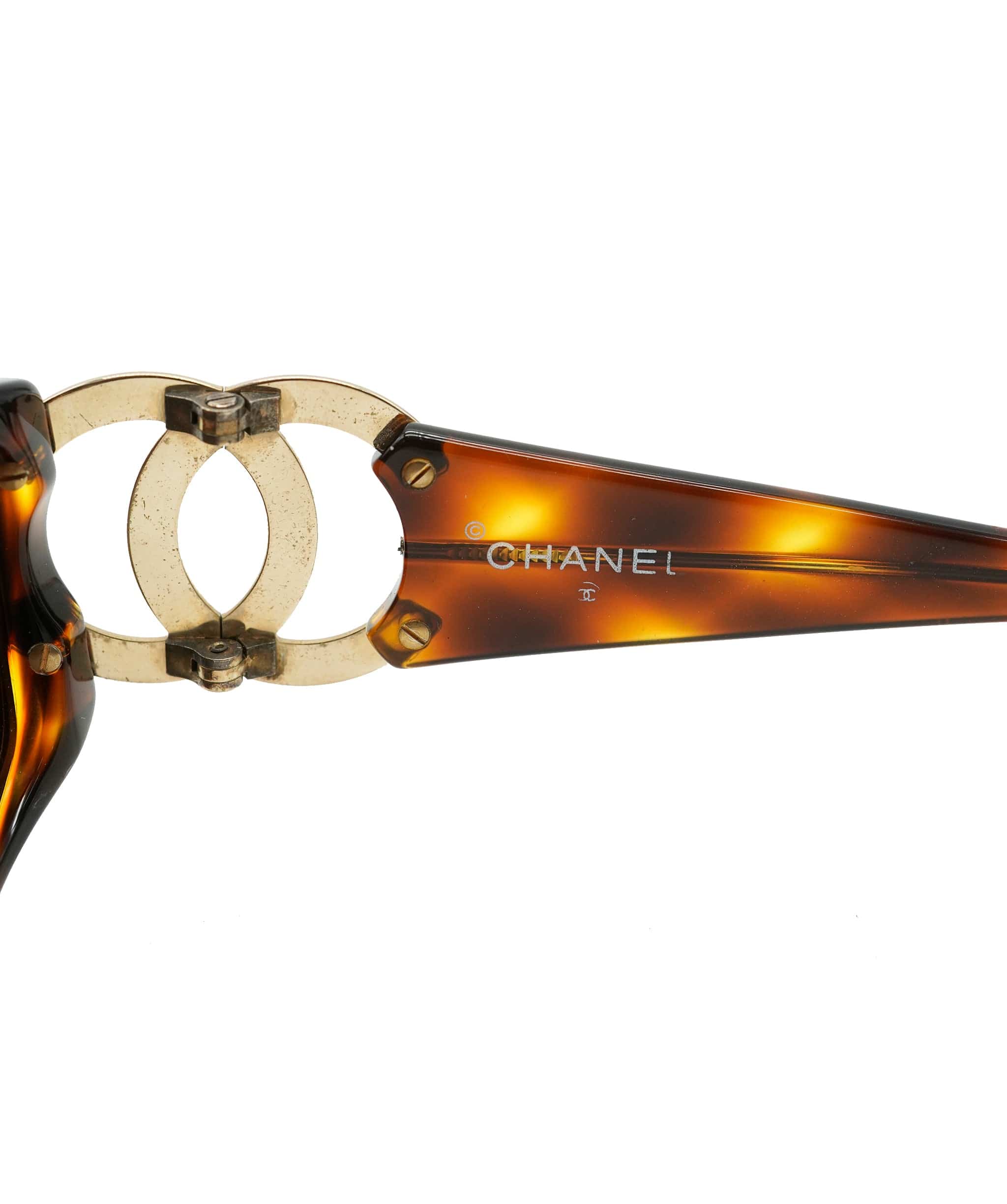 Chanel Chanel Vintage CC Tortoiseshell sunglasses ALC2438