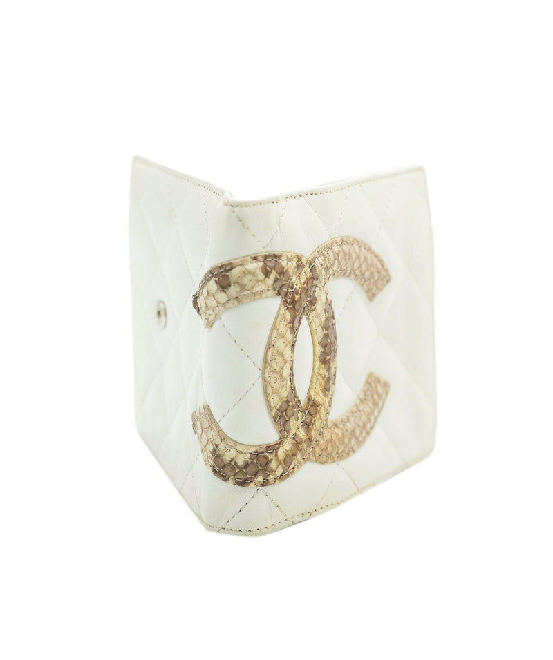 Chanel Chanel White Rue Cambon Wallet ALC1060