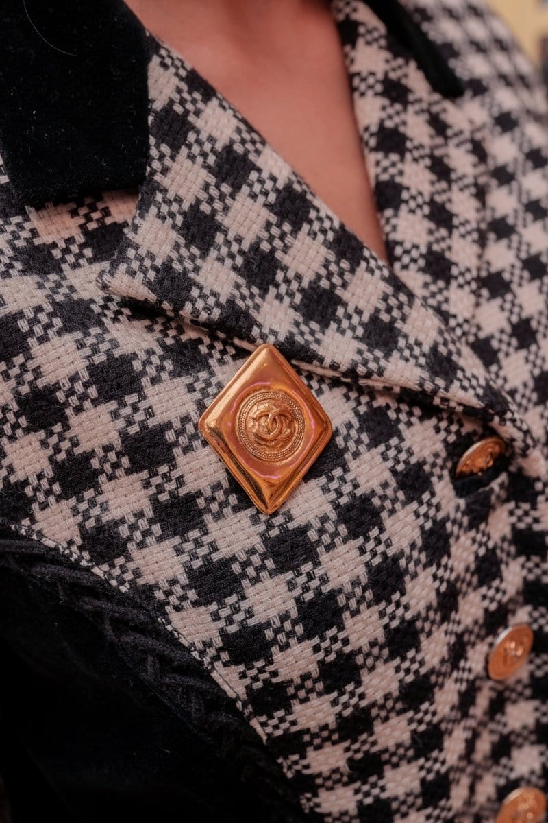 57. LP x C Vintage Chanel CC Diamond Shaped Brooch - ASL2308
