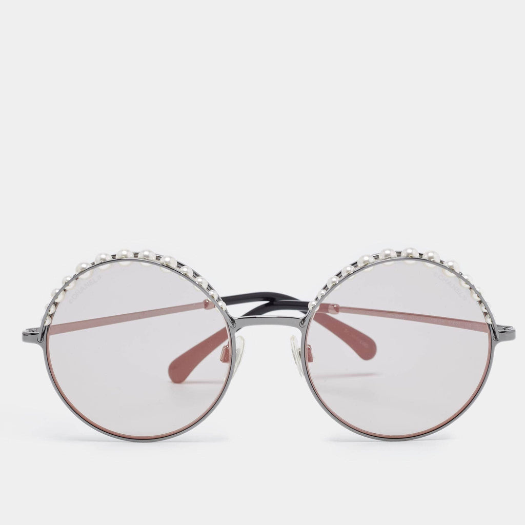 Chanel Black Gradient 4234-H Pearl Round Sunglasses ASCLC1313