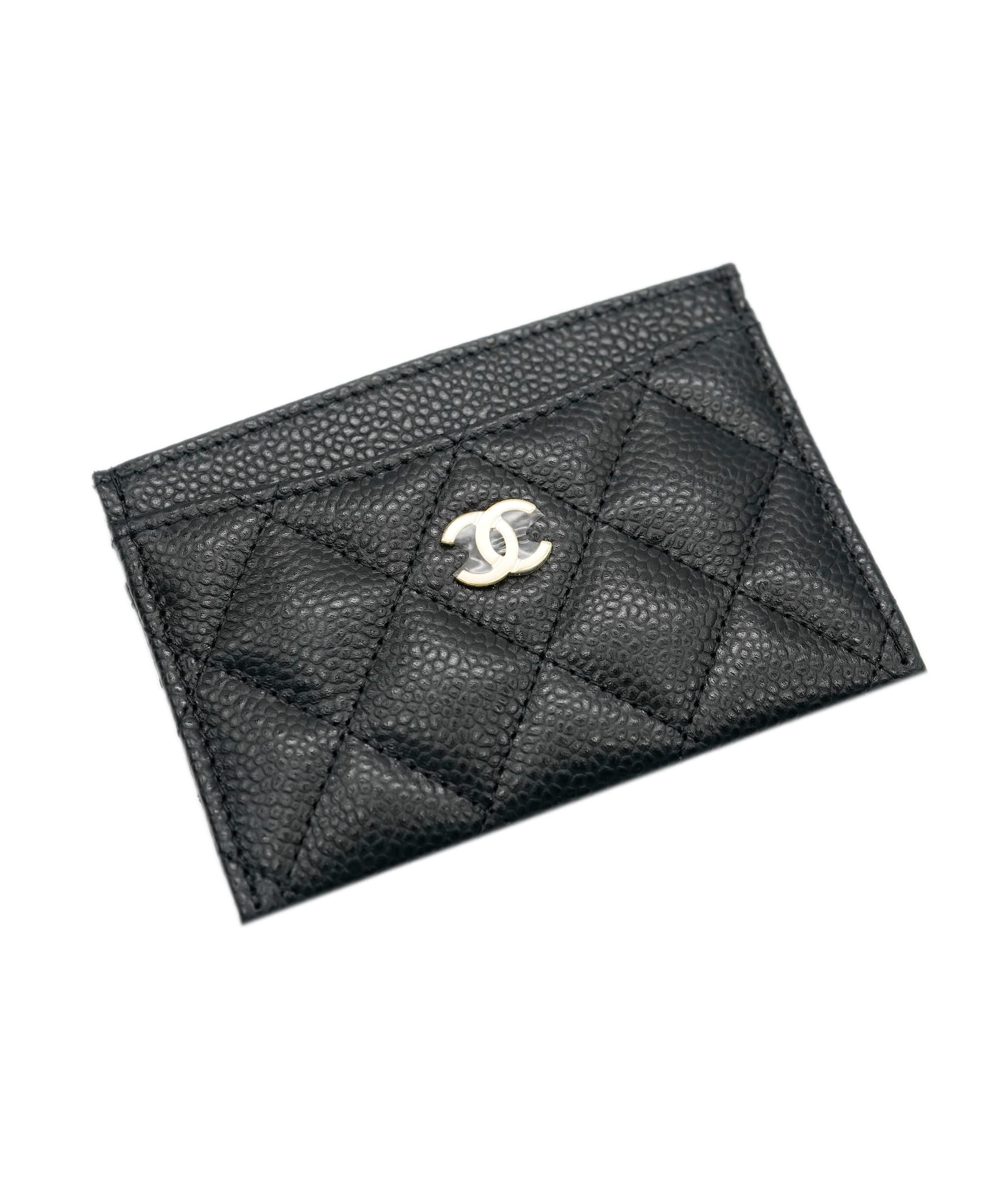 Chanel Chanel Black Leather Card Holder ASL9329