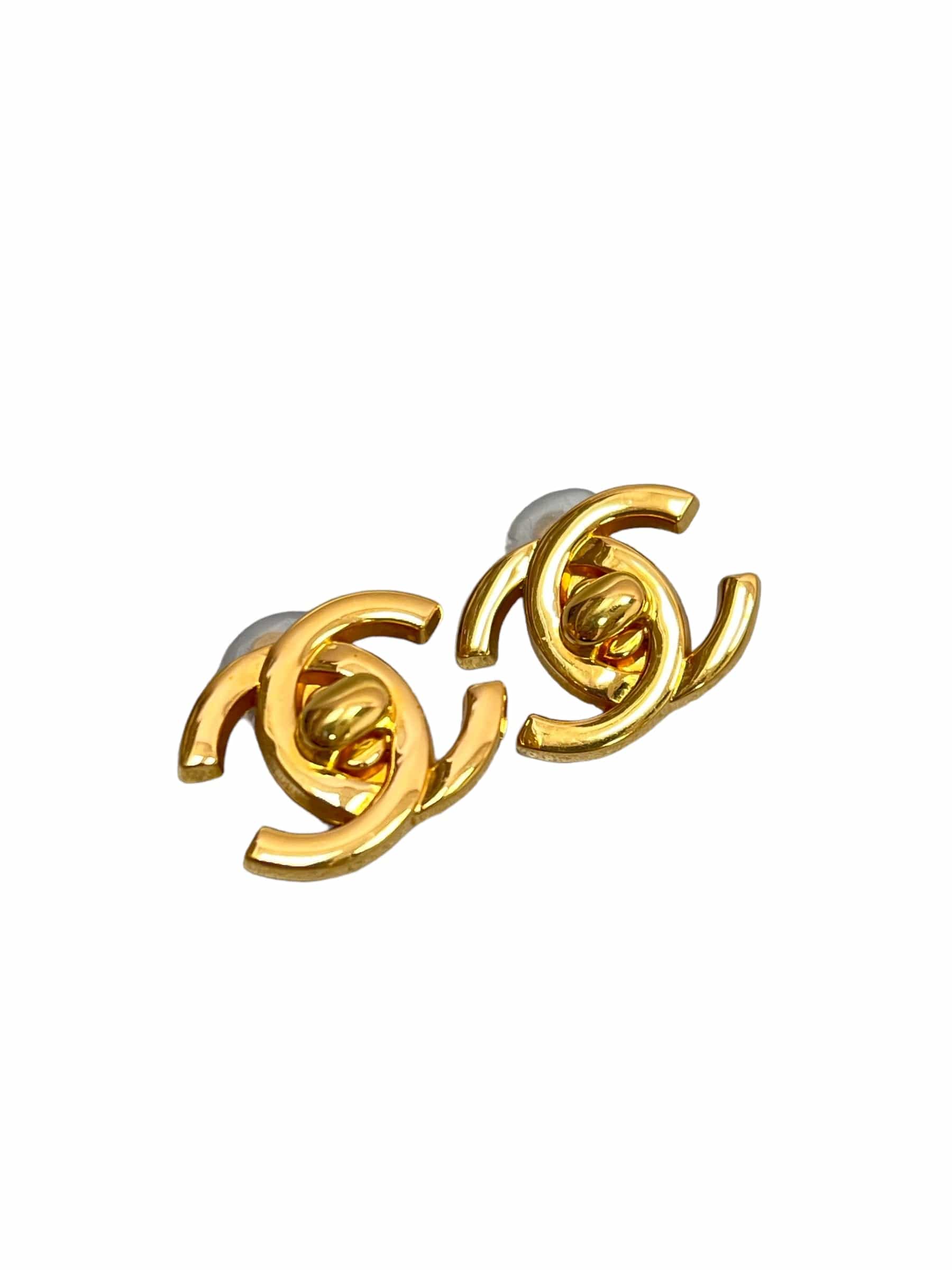 Chanel Chanel CC Turnlock 2.5cm Clip-On Earrings SKC1591