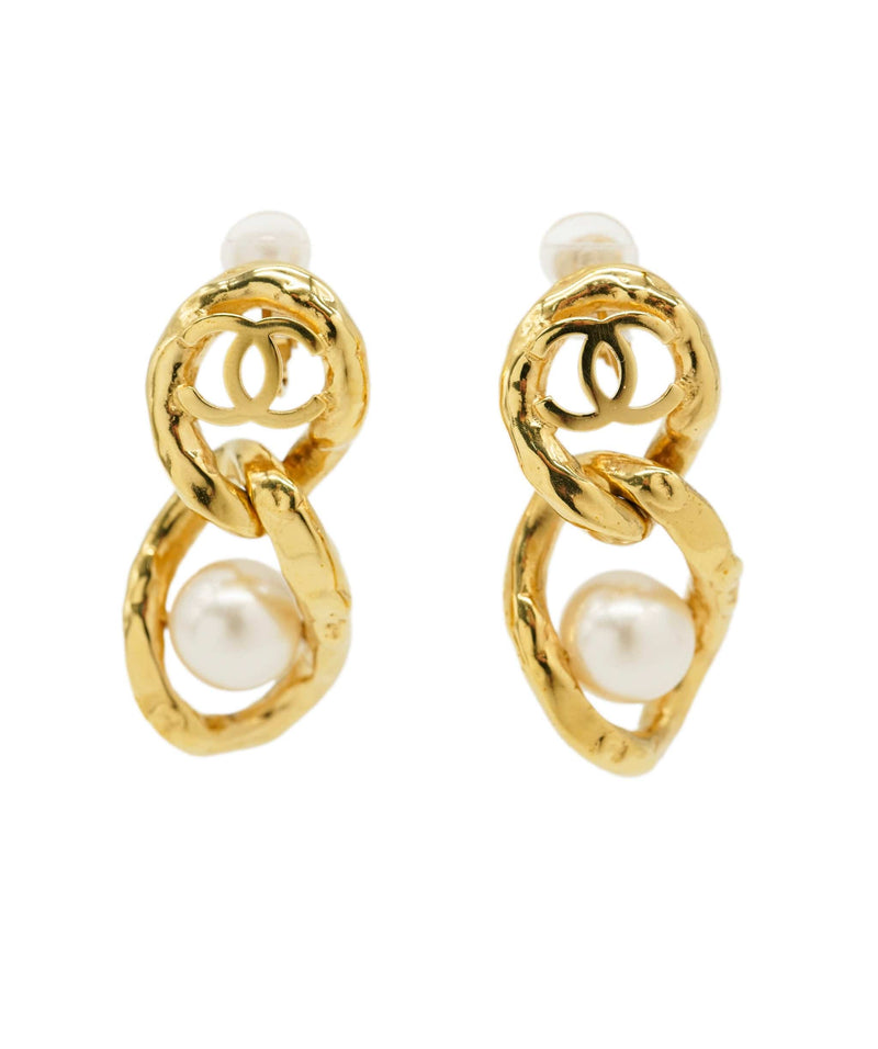 Chanel pearl drop quilted earrings ALC0758 – LuxuryPromise