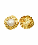 Chanel Chanel pearl earrings ASL4226