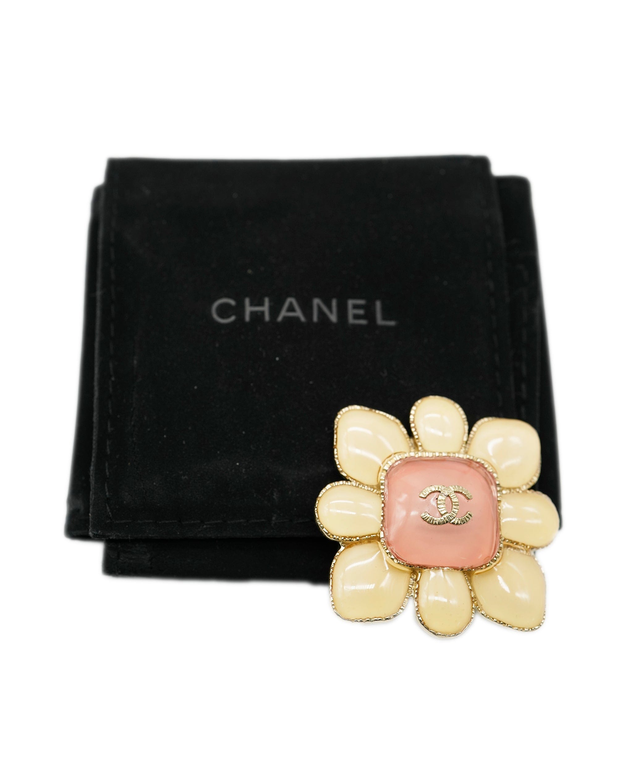 Chanel Chanel Pink Brooch  ALC0971