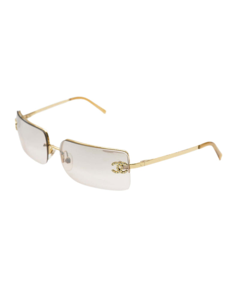 Chanel sunglasses discount rhinestones