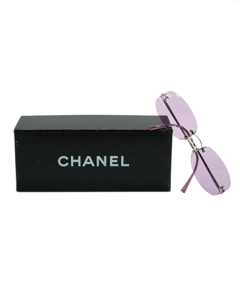 Small best sale chanel sunglasses