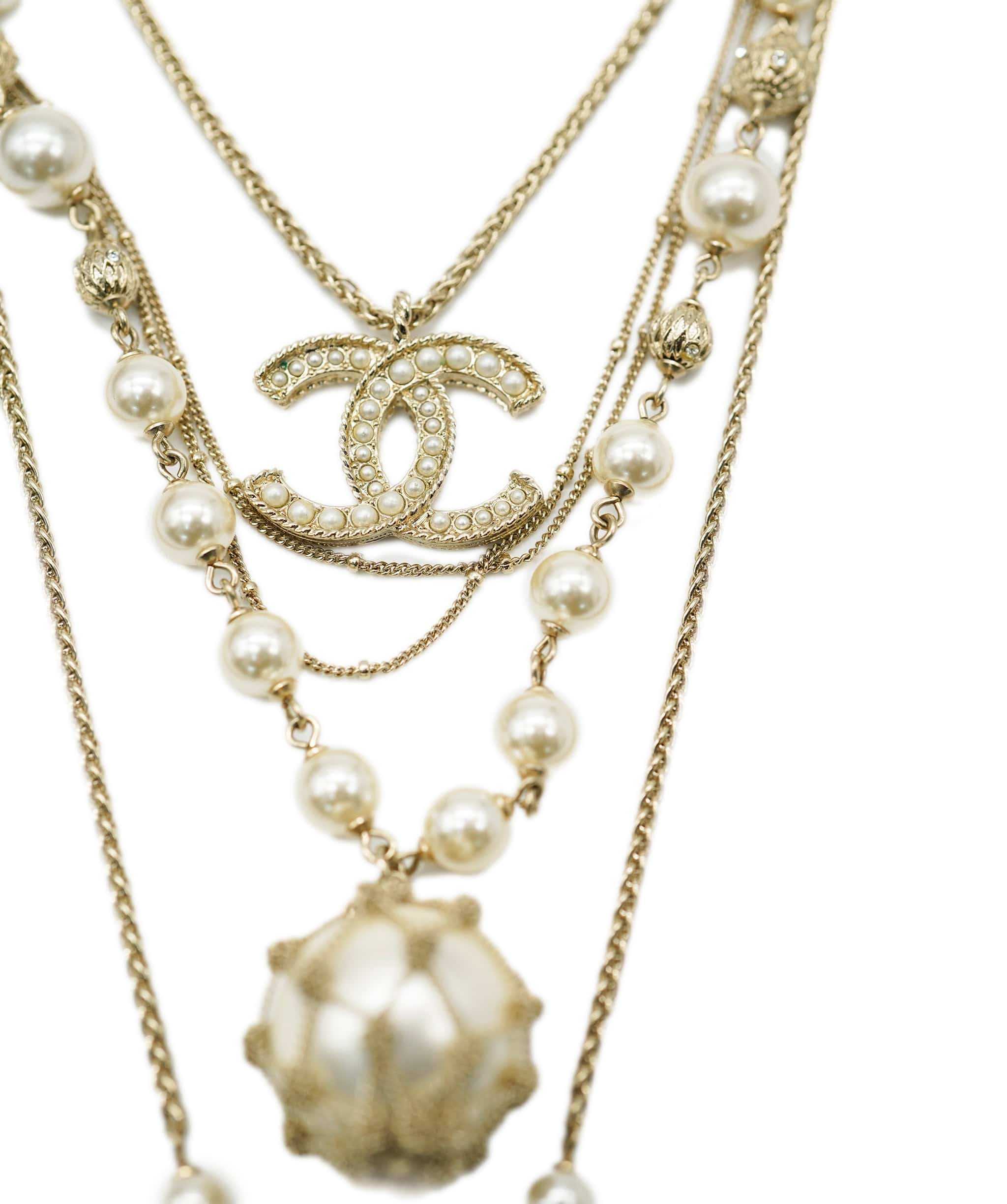 Chanel Chanel triple chain necklace ALC1045