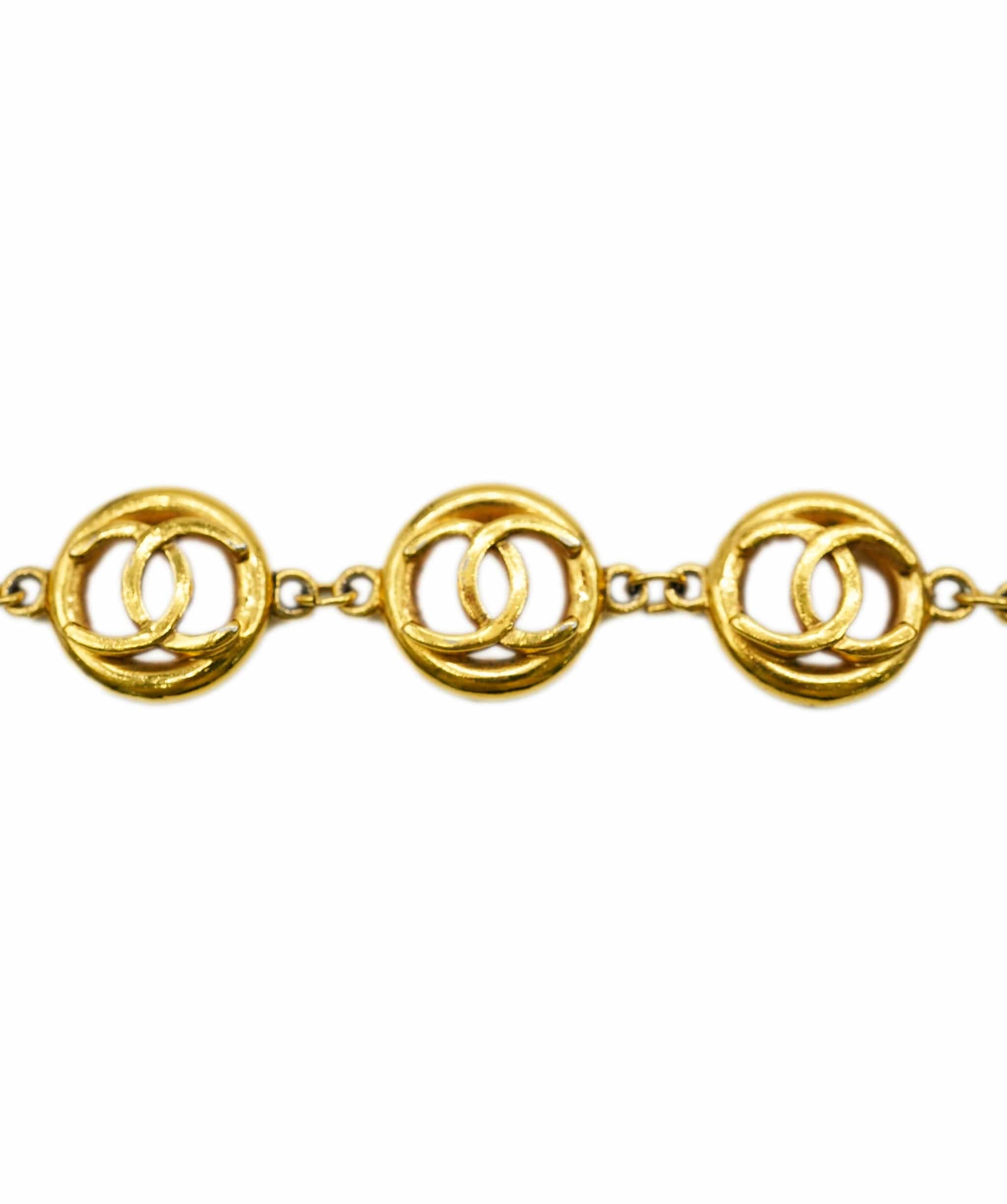 Chanel Chanel vintage bracelet gold cut out 5 cc motif AVC1878