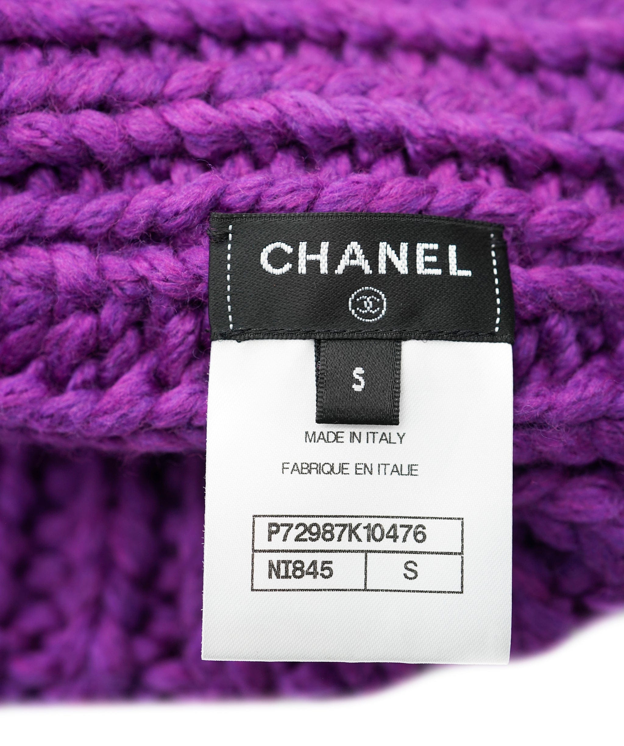 Chanel Guêtres et tour de cou Chanel violet 2022 AVC1682