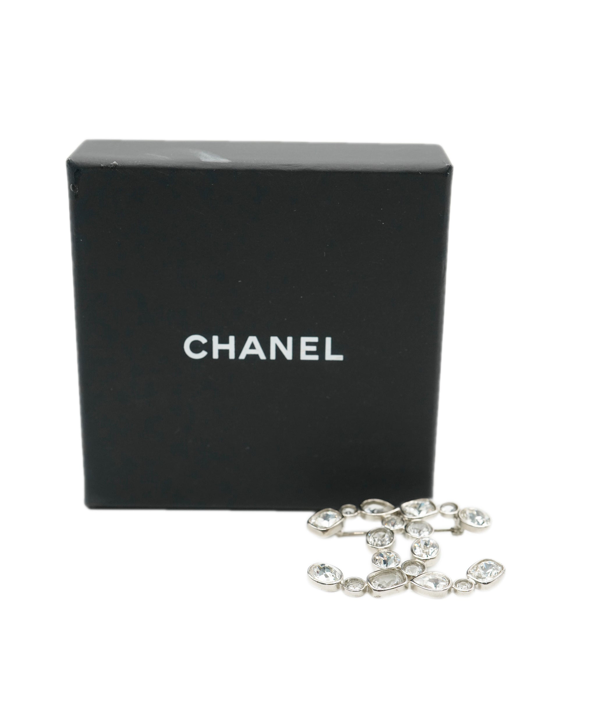 Chanel Silver Tone Chanel 2018 CC Strass Brooch ABC0395