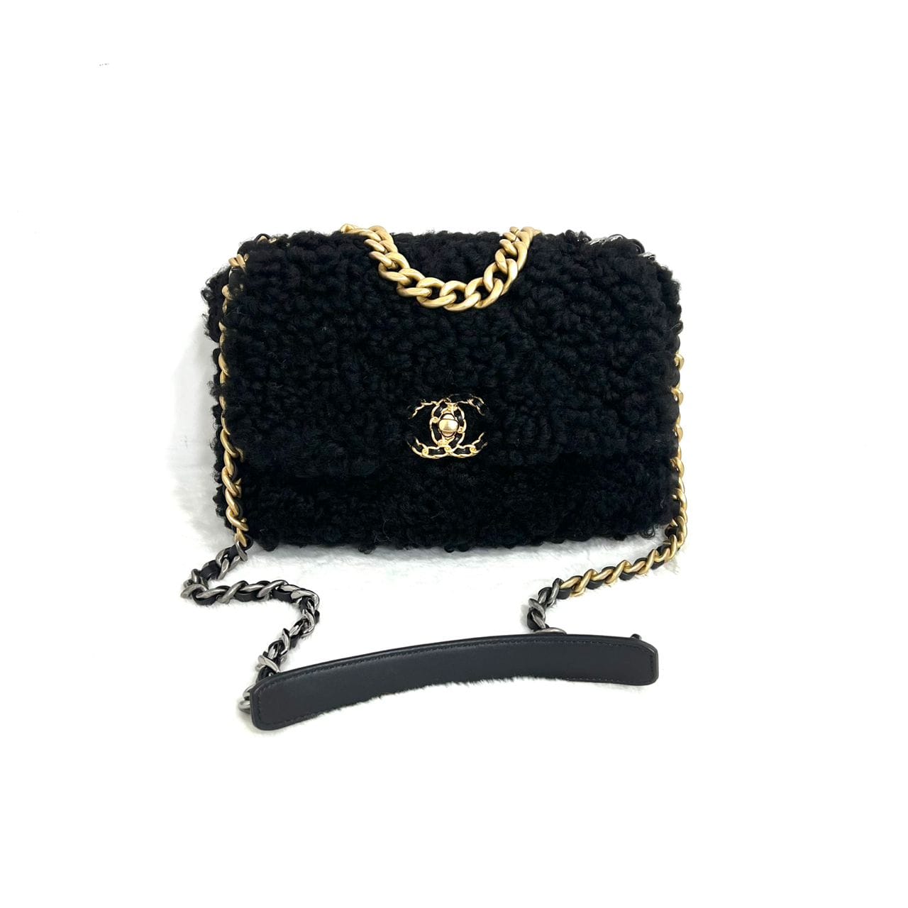CHANEL BLACK SHEARLING 19 SMALL SIZE IN 3TONE HARDWARE SYC1820