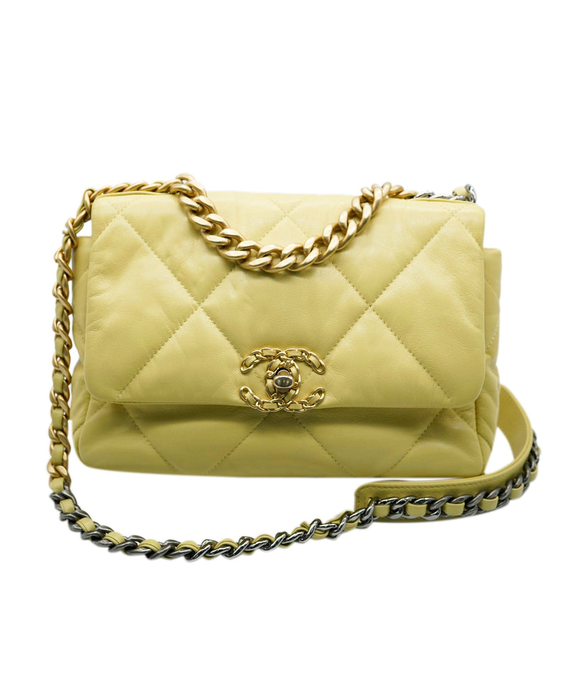 Chanel 19 bag yellow with GHW AJC0271 – LuxuryPromise