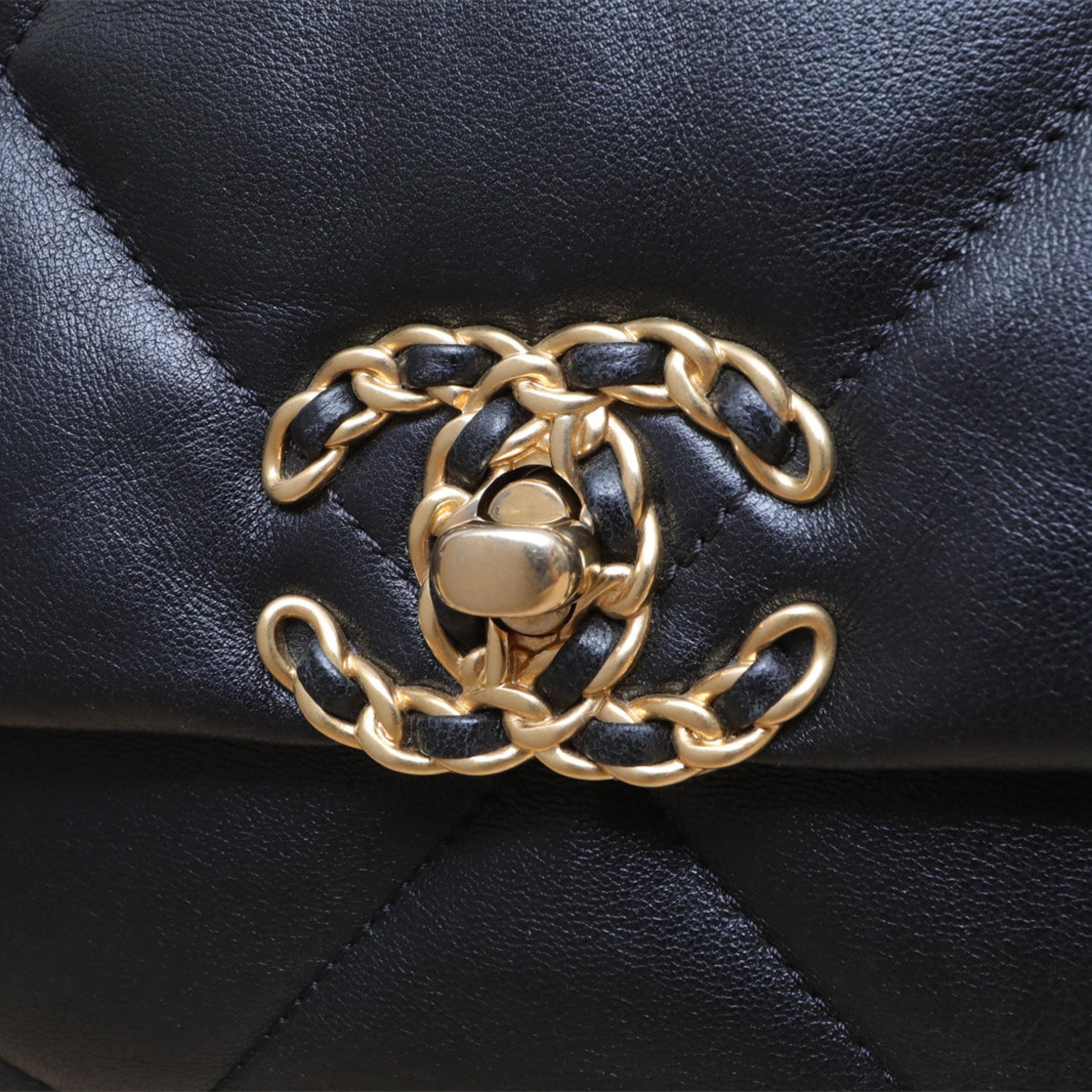 Chanel Chanel 19BAG Medium Flap Bag, 30cm, Black, S 31k Leather, Gold and Silver Buckle
Instructions, ID card ALC3173