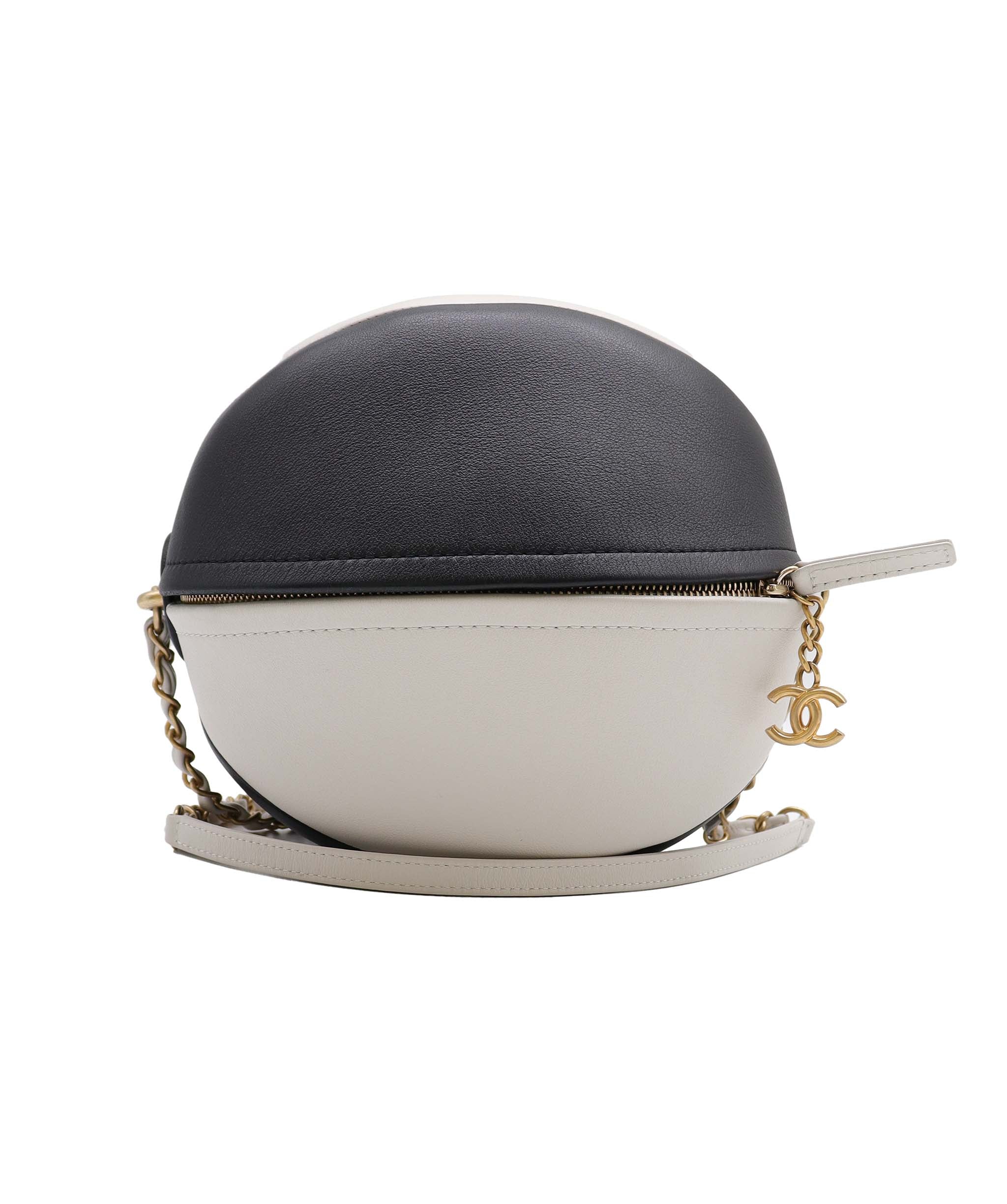 Chanel CHANEL beach ball Chain Shoulder Bag DXBS3472
