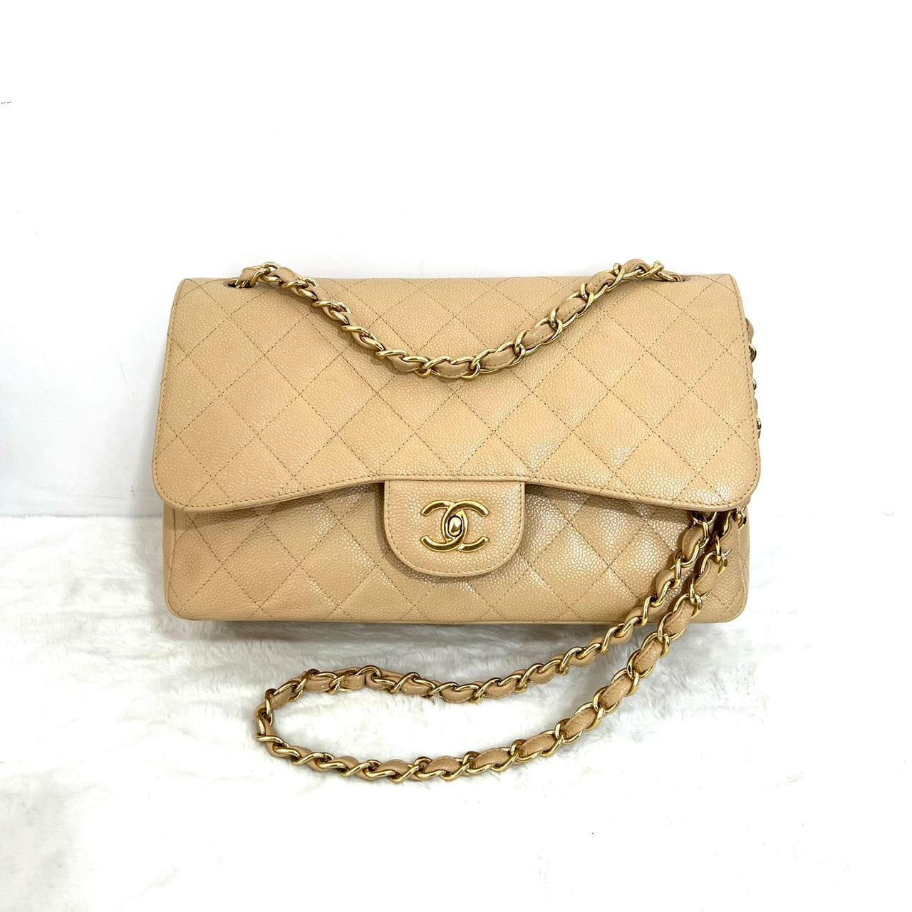 CHANEL Chanel Beige caviar quilted double flap chain jumbo bag in GHW SYC1811