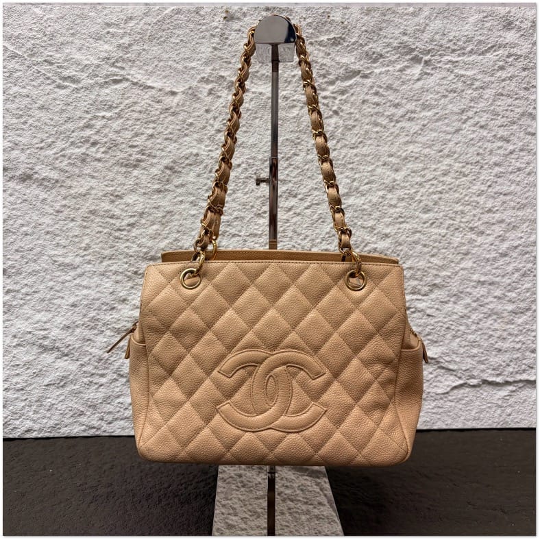 Chanel Chanel Beige Caviar Quilted Grand Shopping Tote (GST) C19497014752