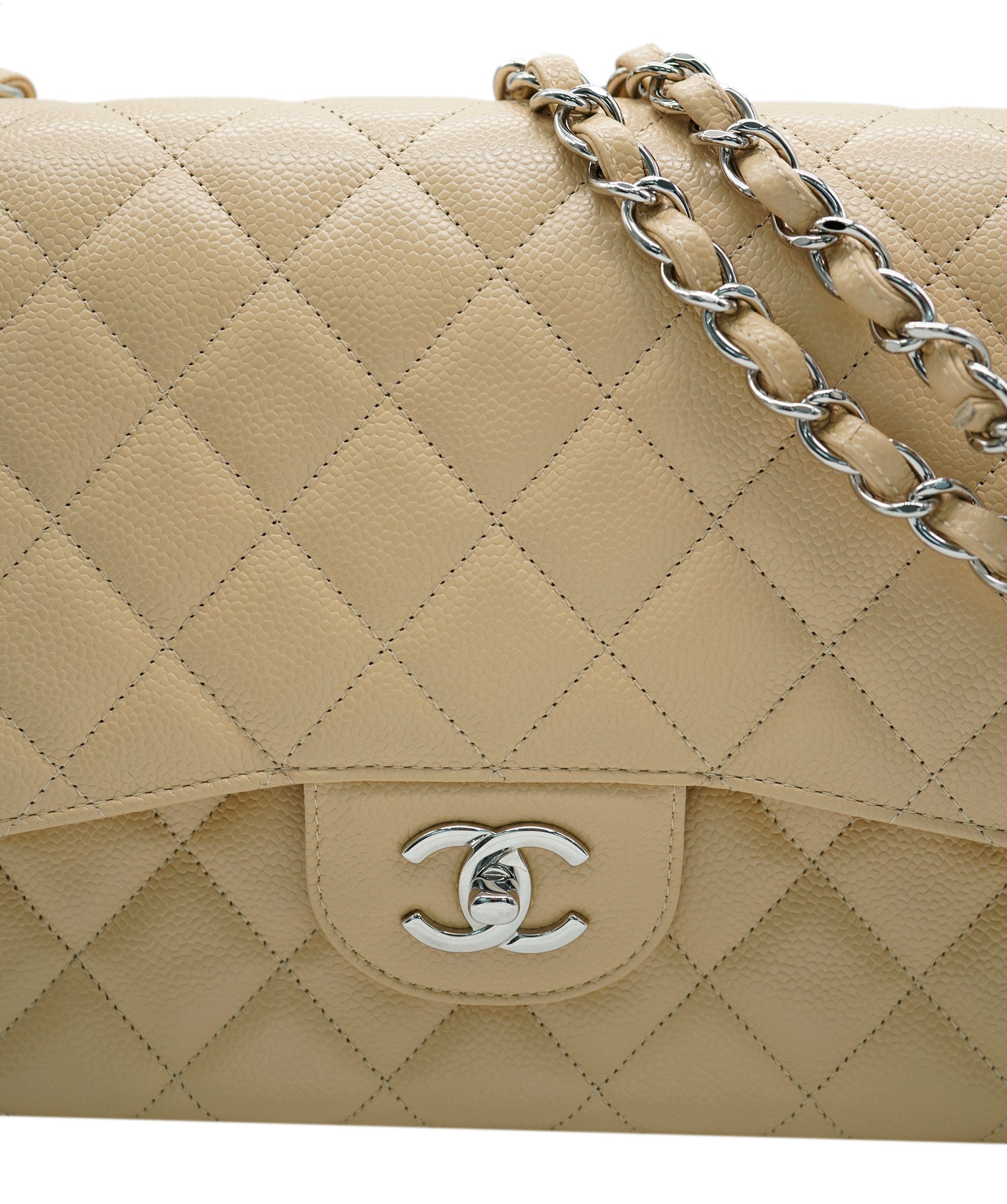 Chanel Chanel Beige Jumbo Bag  ALC0620
