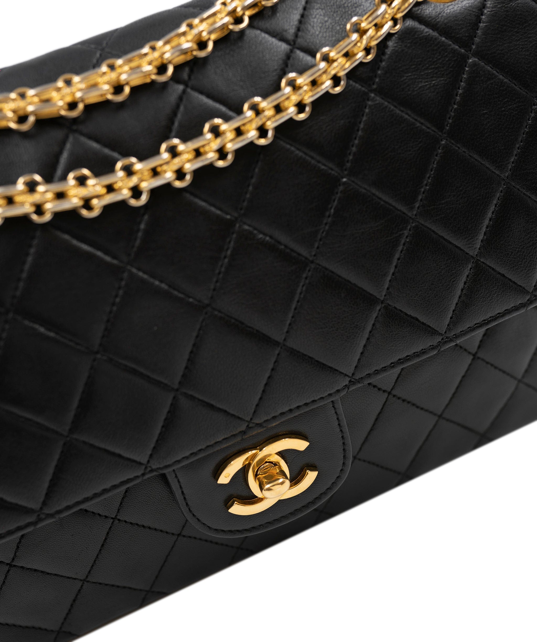 Chanel Chanel black lambskin Flapbag - ASL1368