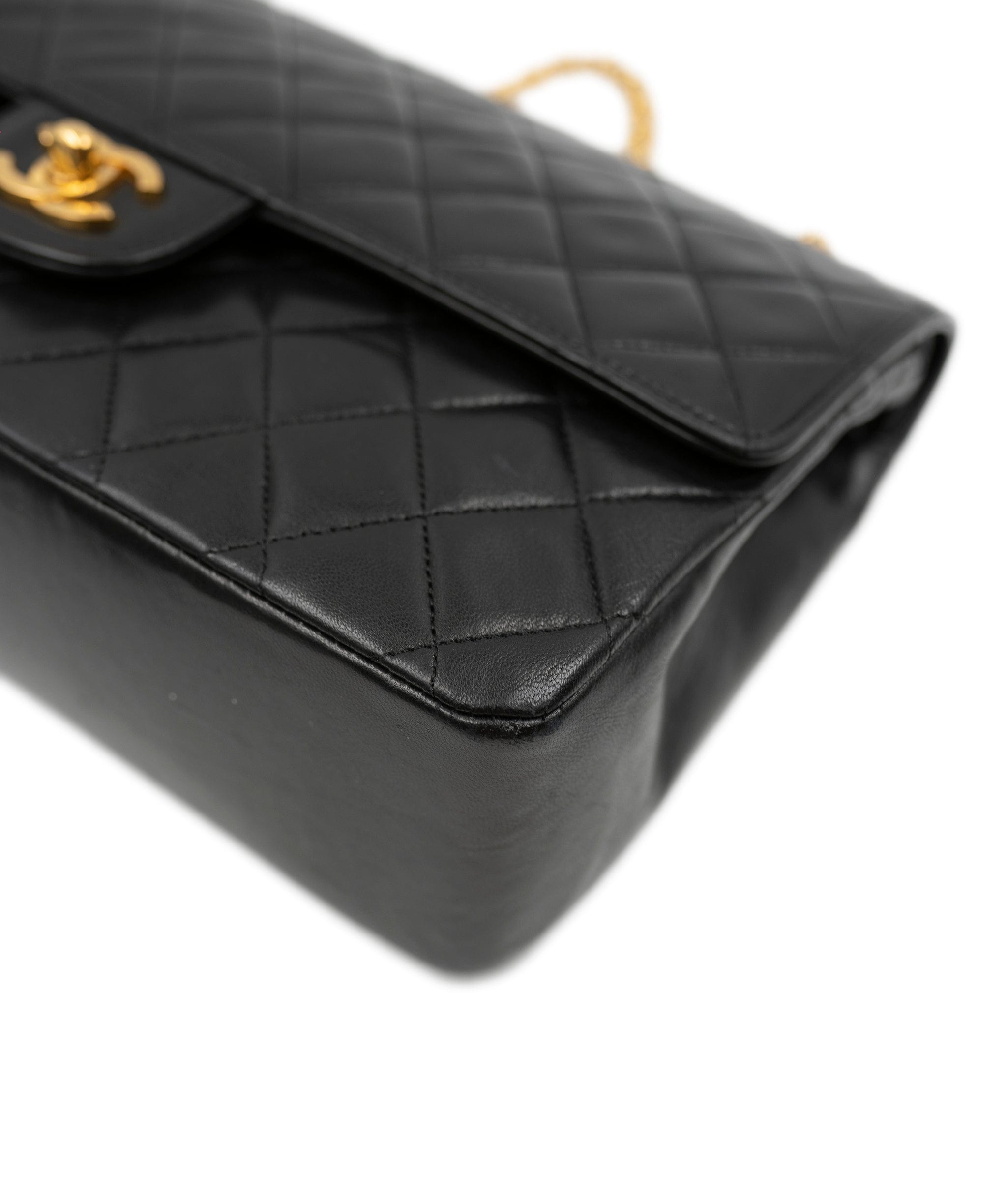 Chanel Chanel black lambskin Flapbag - ASL1368