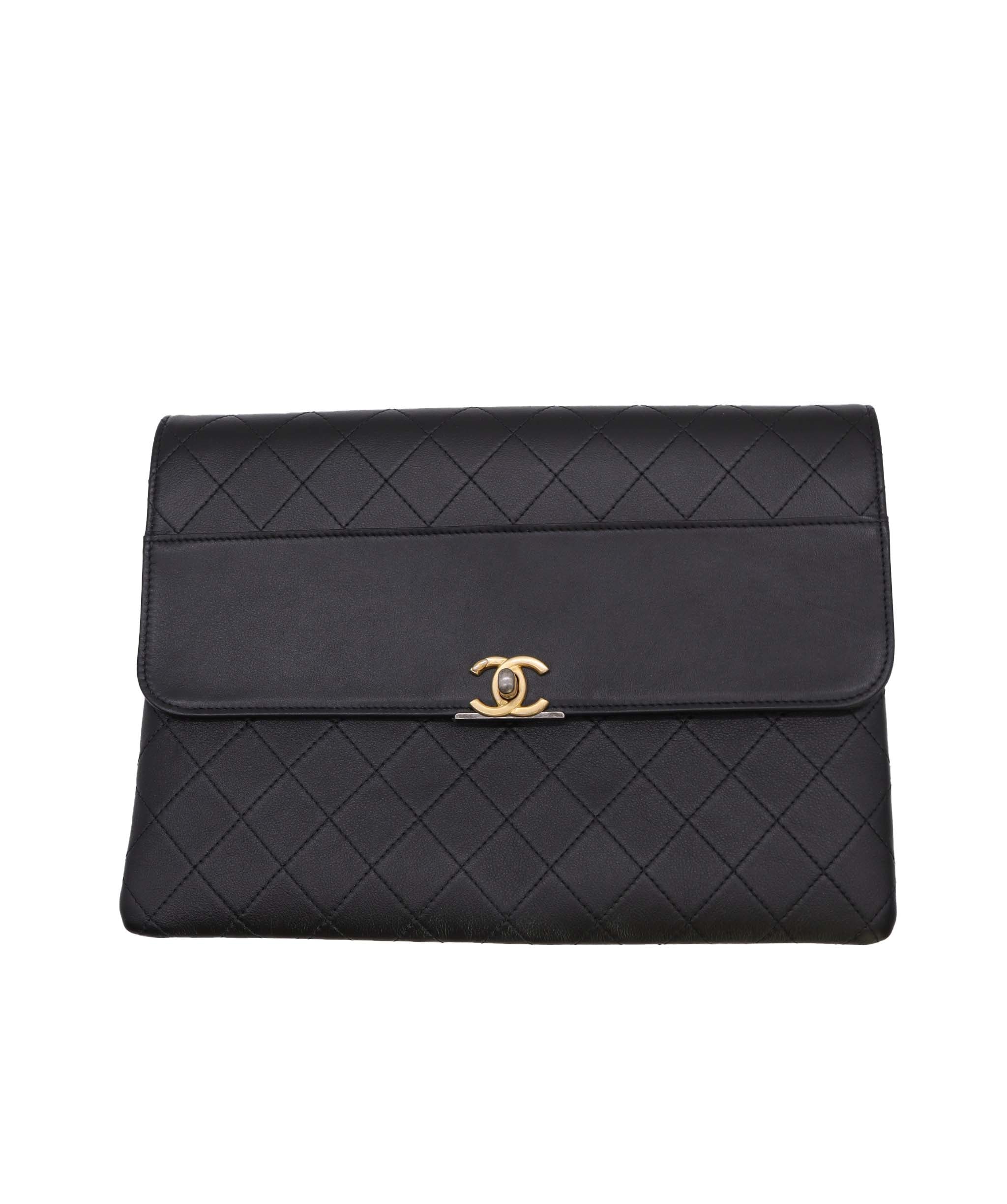 Chanel Chanel Black Mixed hardwear quilted Clutch full set UKL1445