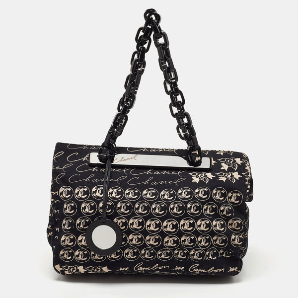 Luxury Bags On : Shop Pre-Loved Chanel, Fendi, Prada & More. –  StyleCaster