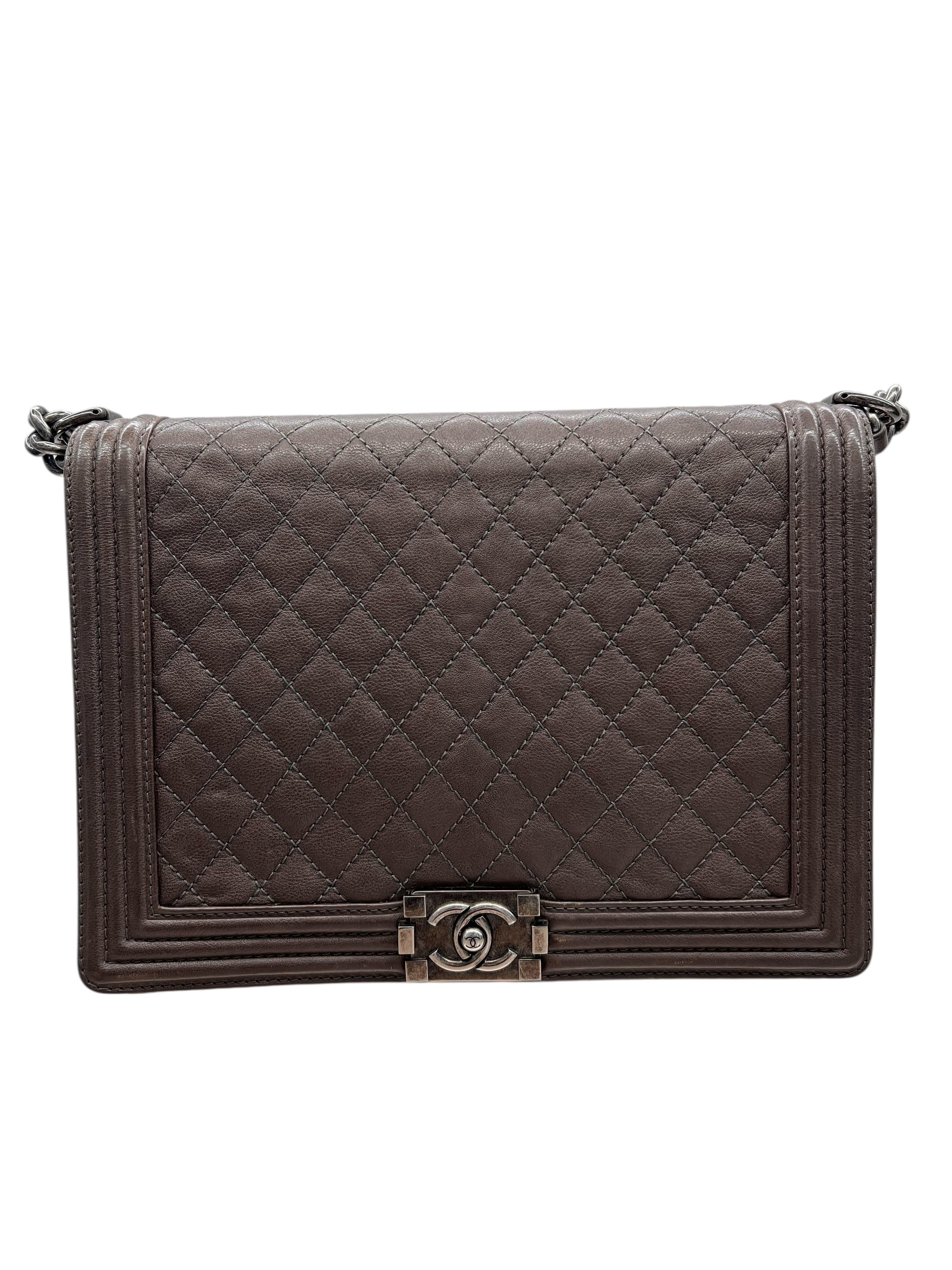 Chanel Chanel Boy Large Cacao Calfskin RHW 18263281 - W Card SKC8247H