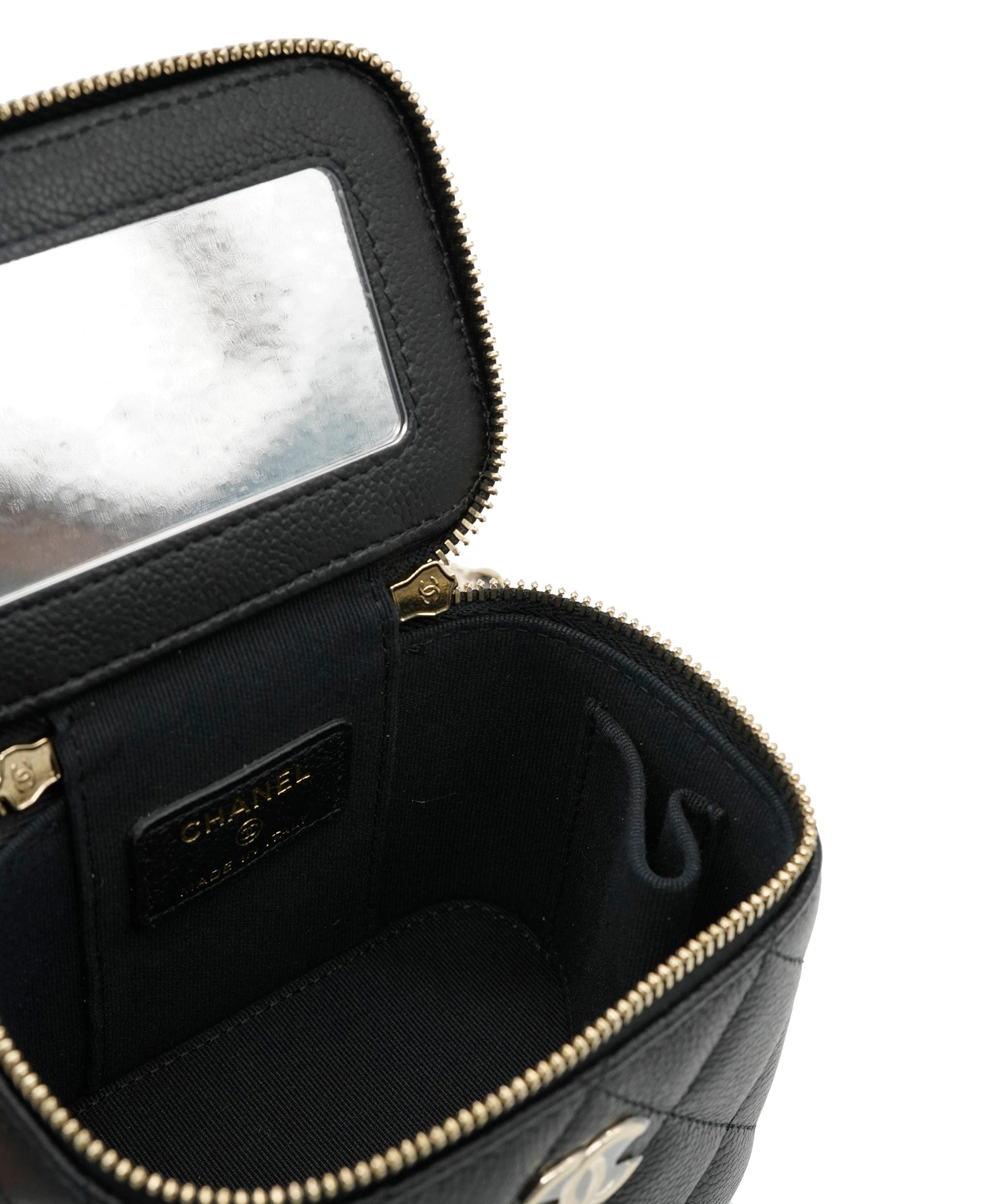 Chanel Chanel Caviar Small Vanity  ALC3014