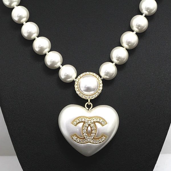 Chanel CHANEL CC Logo Heart Pendant Necklace Crystal Faux Pearl 21A #64212 - AJC0575