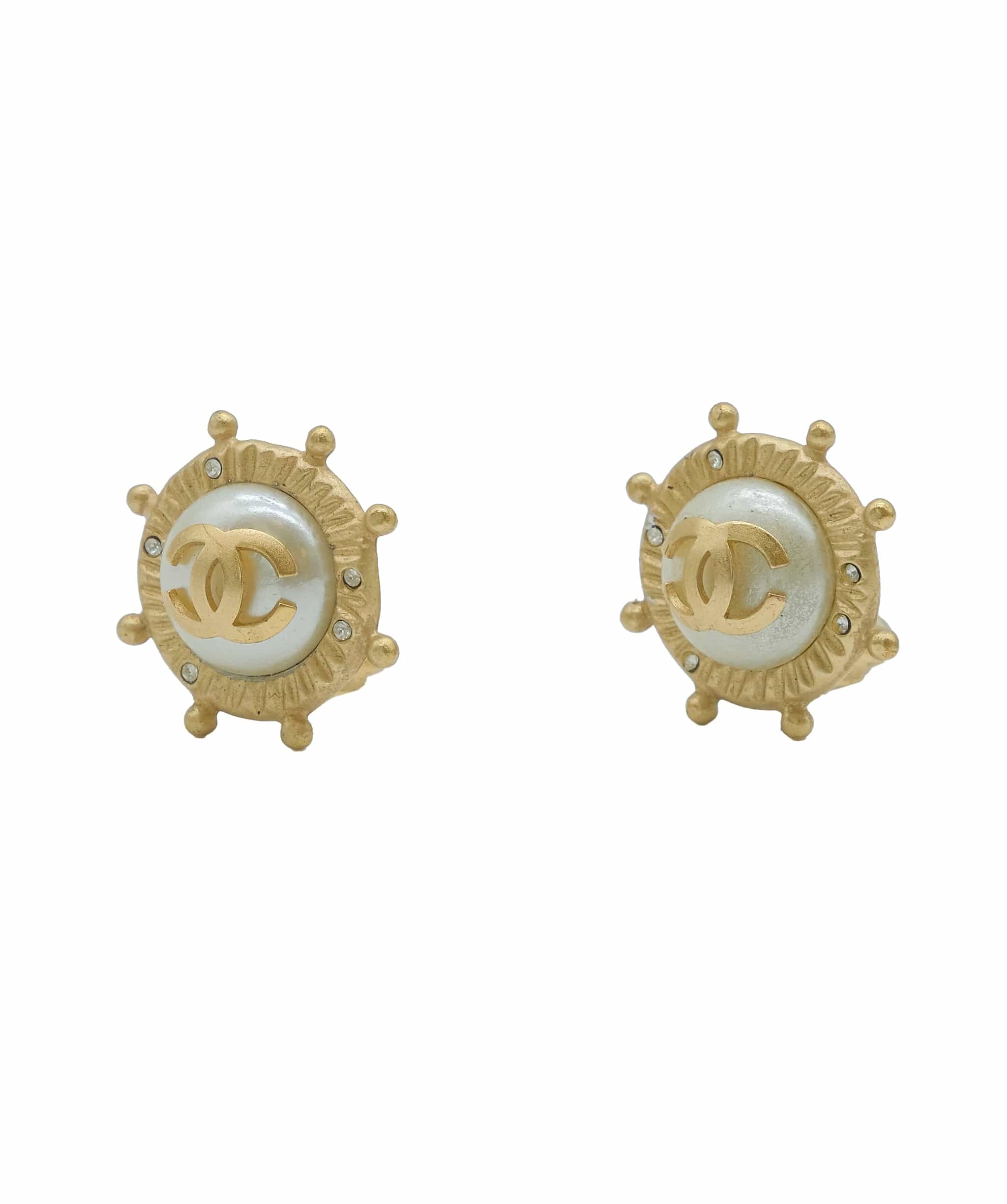 Chanel Chanel CC Pearl Gold Clip On Earrings ASC5309