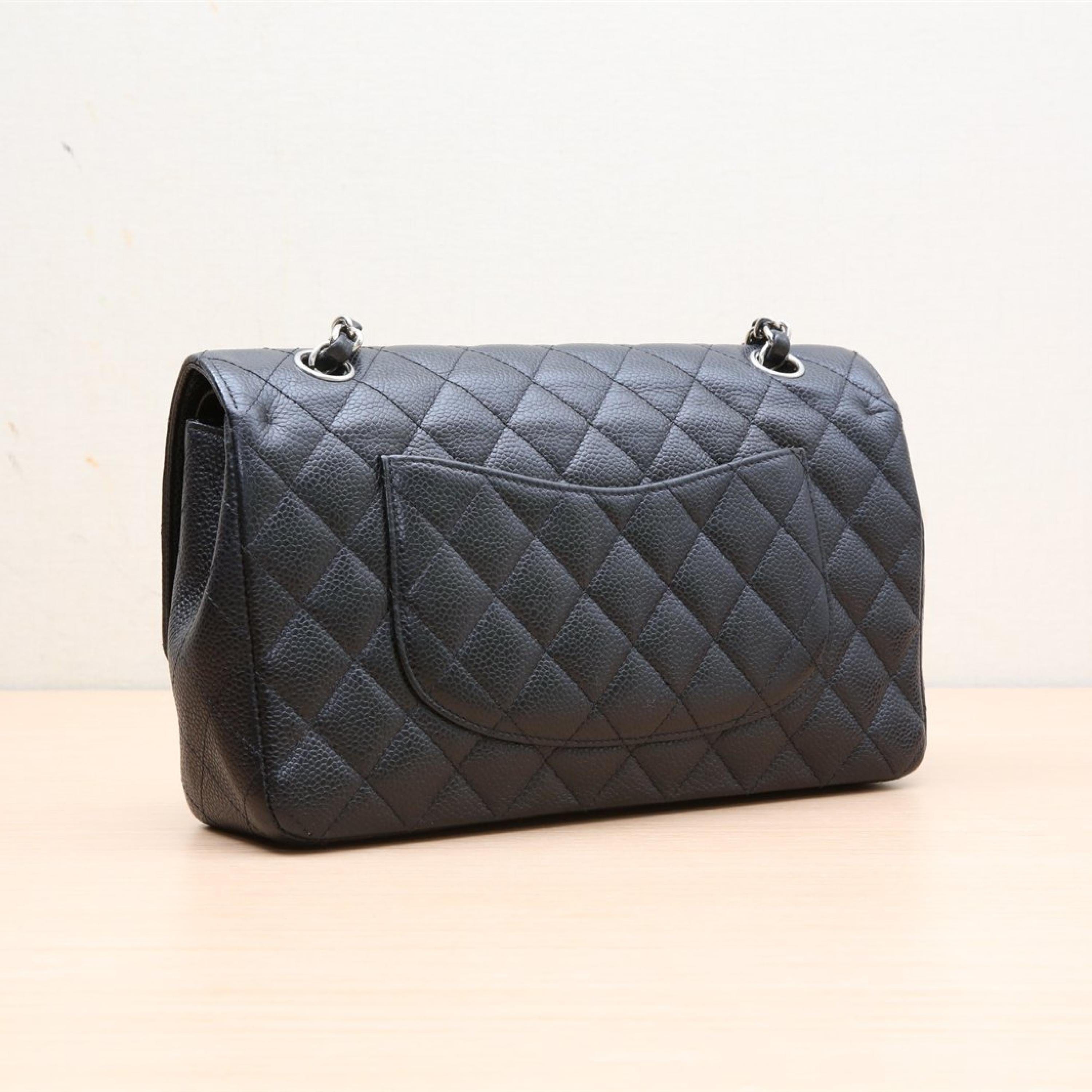 Chanel Chanel CF Flap Bag Medium 25.5cm Black Lychee Leather C Silver Buckle Lychee Leather C 14k Silver Buckle
Box ALC3153