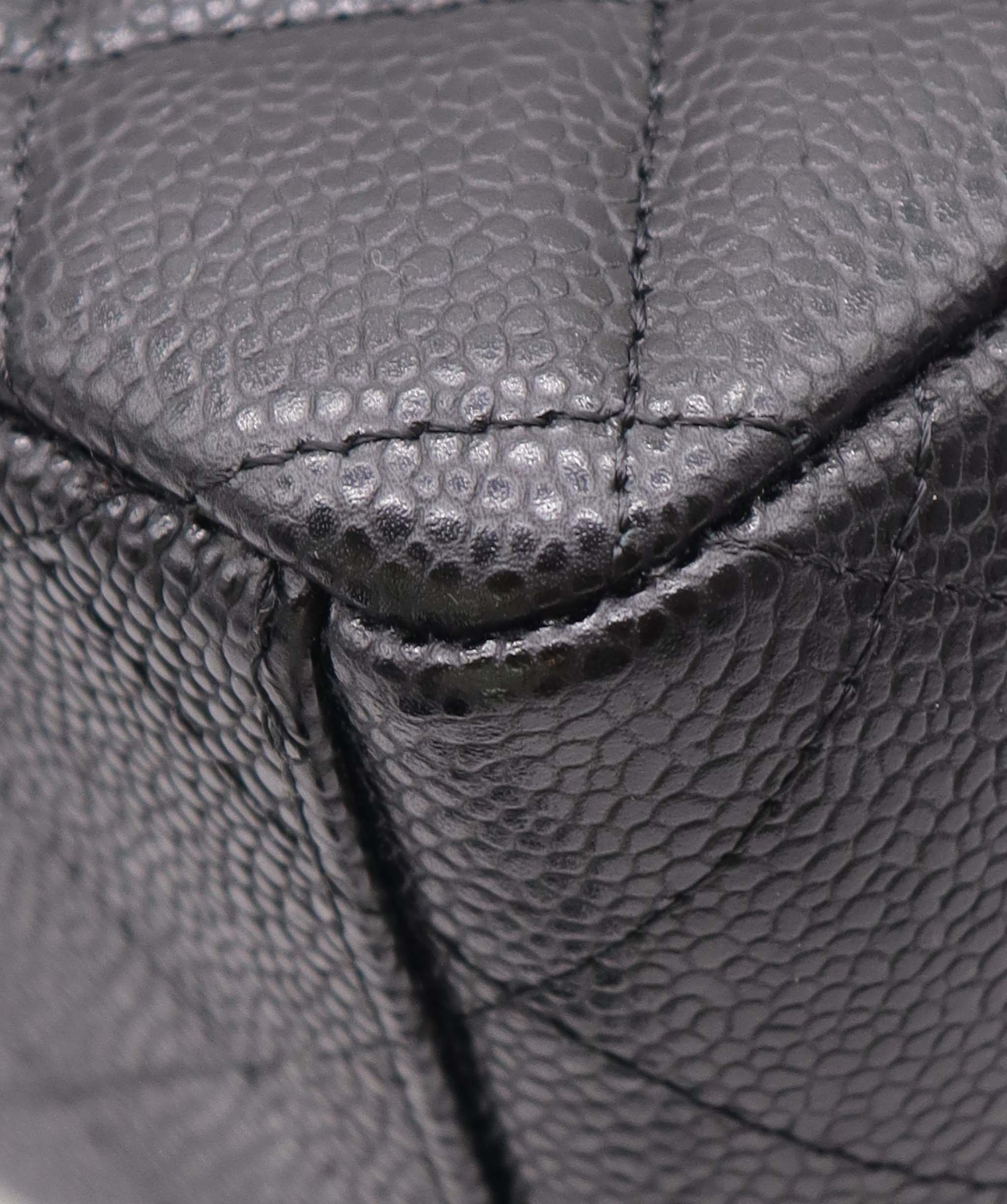 CHANEL Chanel Classic Flap Bag AGC3013