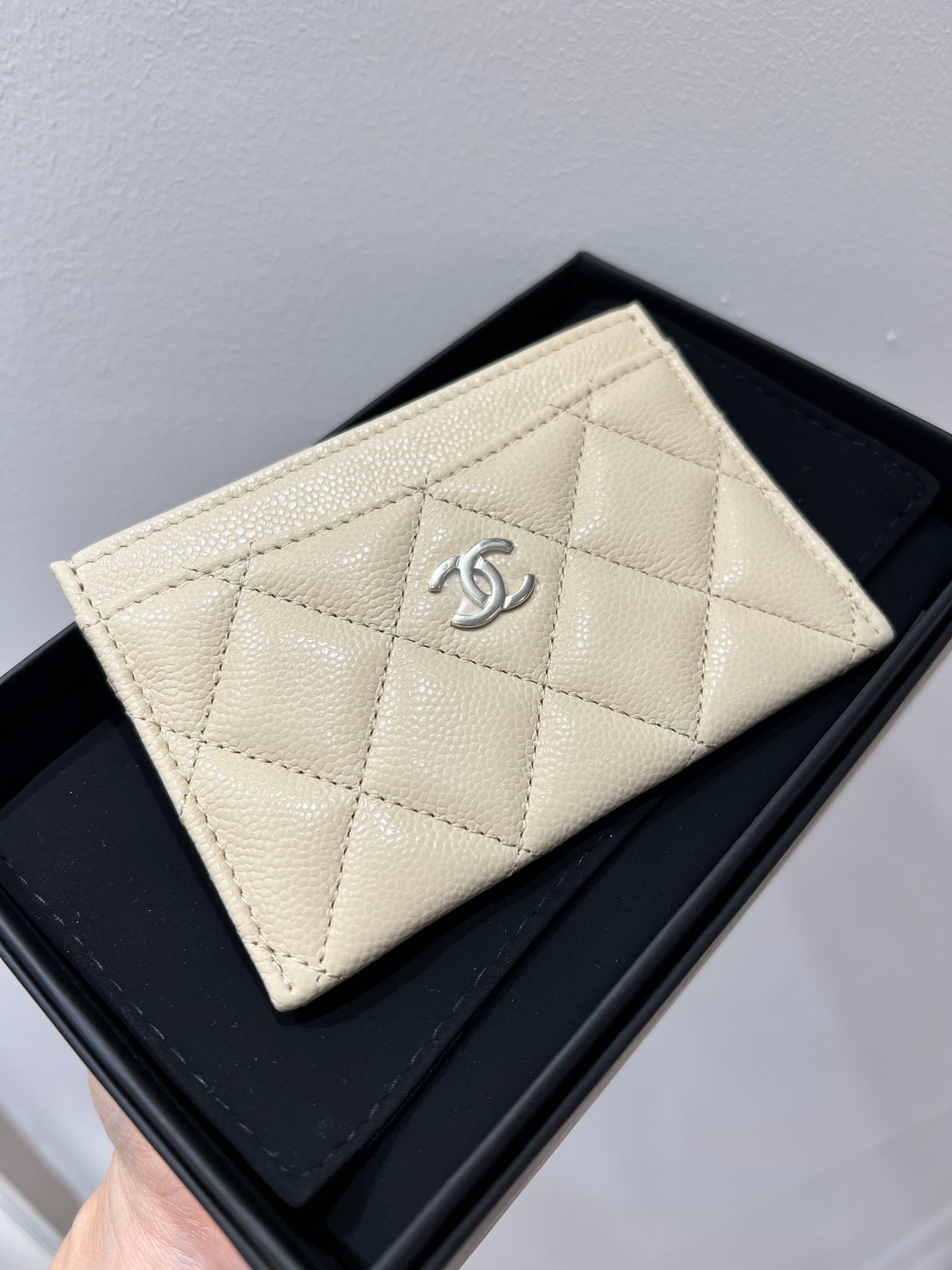 CHANEL CHANEL CLASSIC GRAINED CALF LIGHT BEIGE MATELASSE CARD HOLDER 2000000142623
