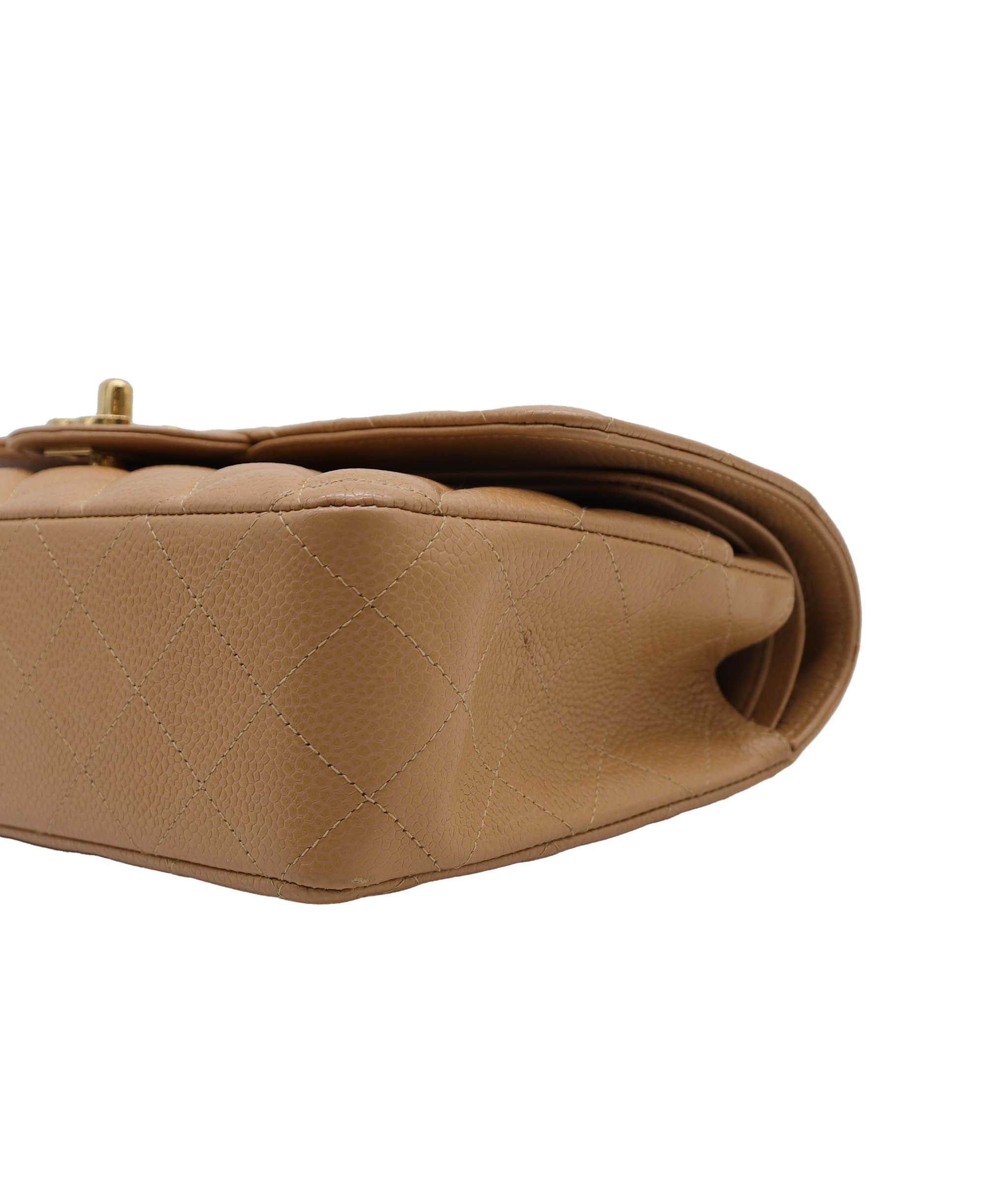 Chanel Chanel Classic Medium Caviar GHW Dark Beige DXBS2342