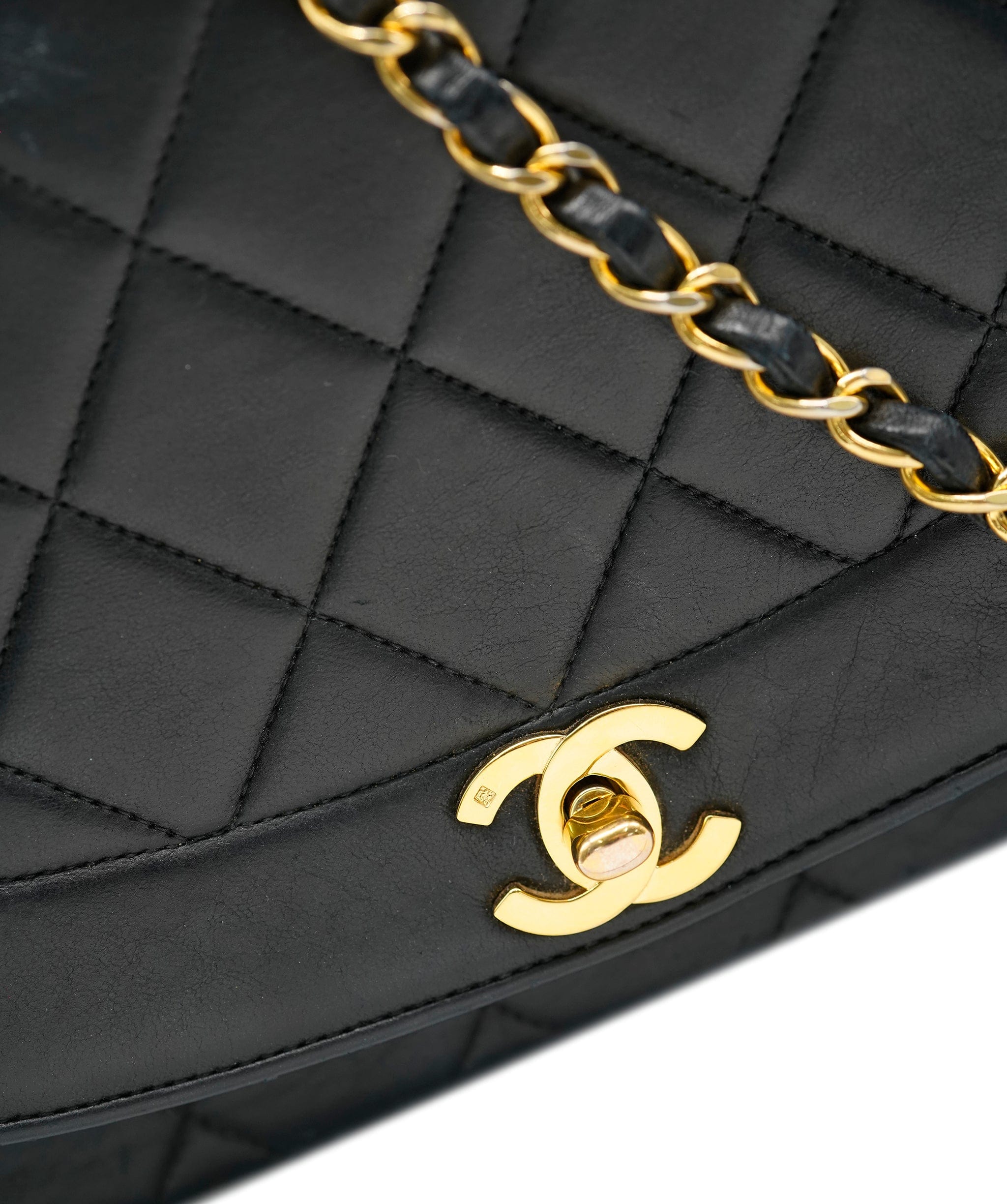 Chanel Chanel diana 10" black  AVC1425