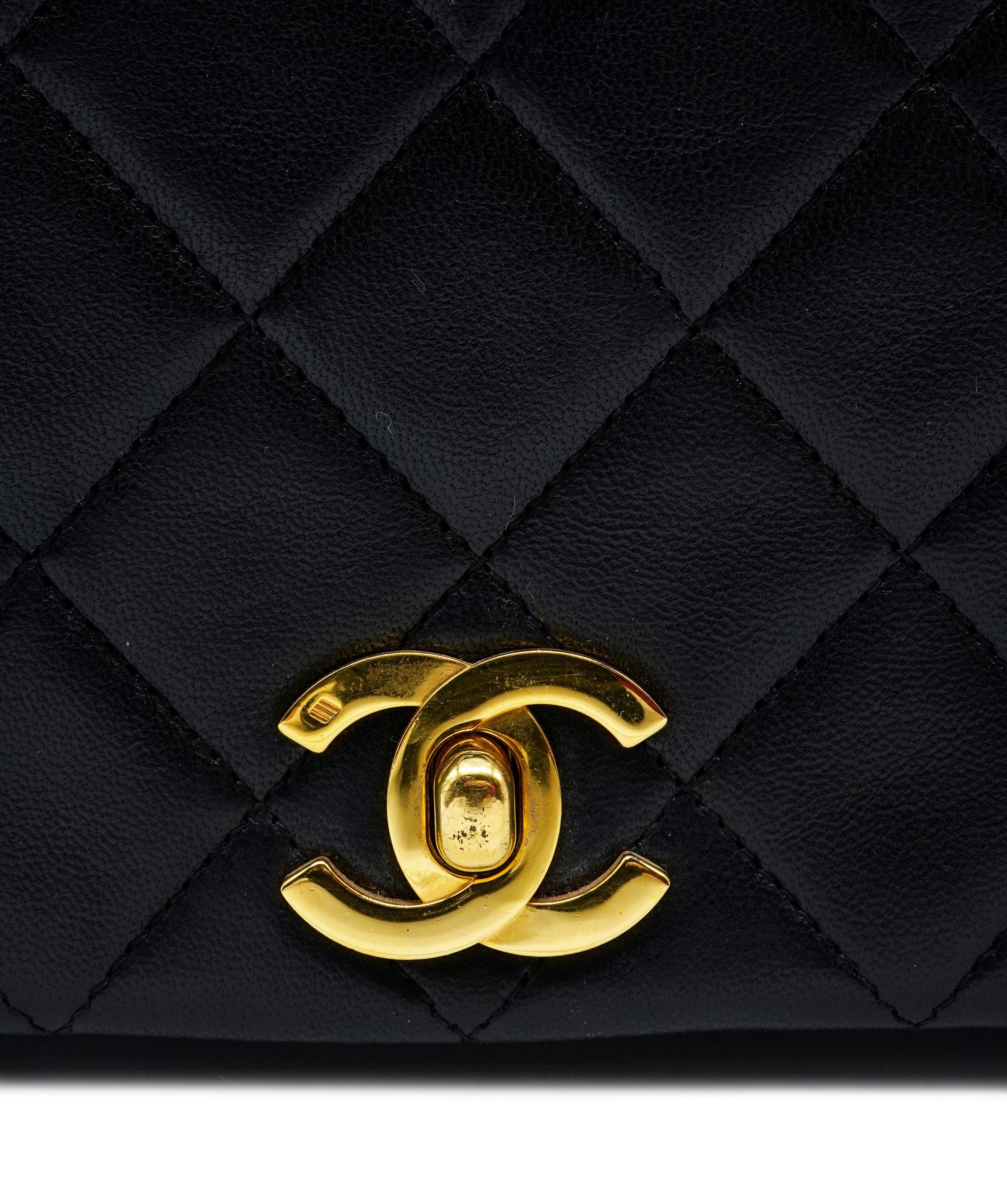 Chanel Chanel Full Flap Black GHW Series 1 ASL9551