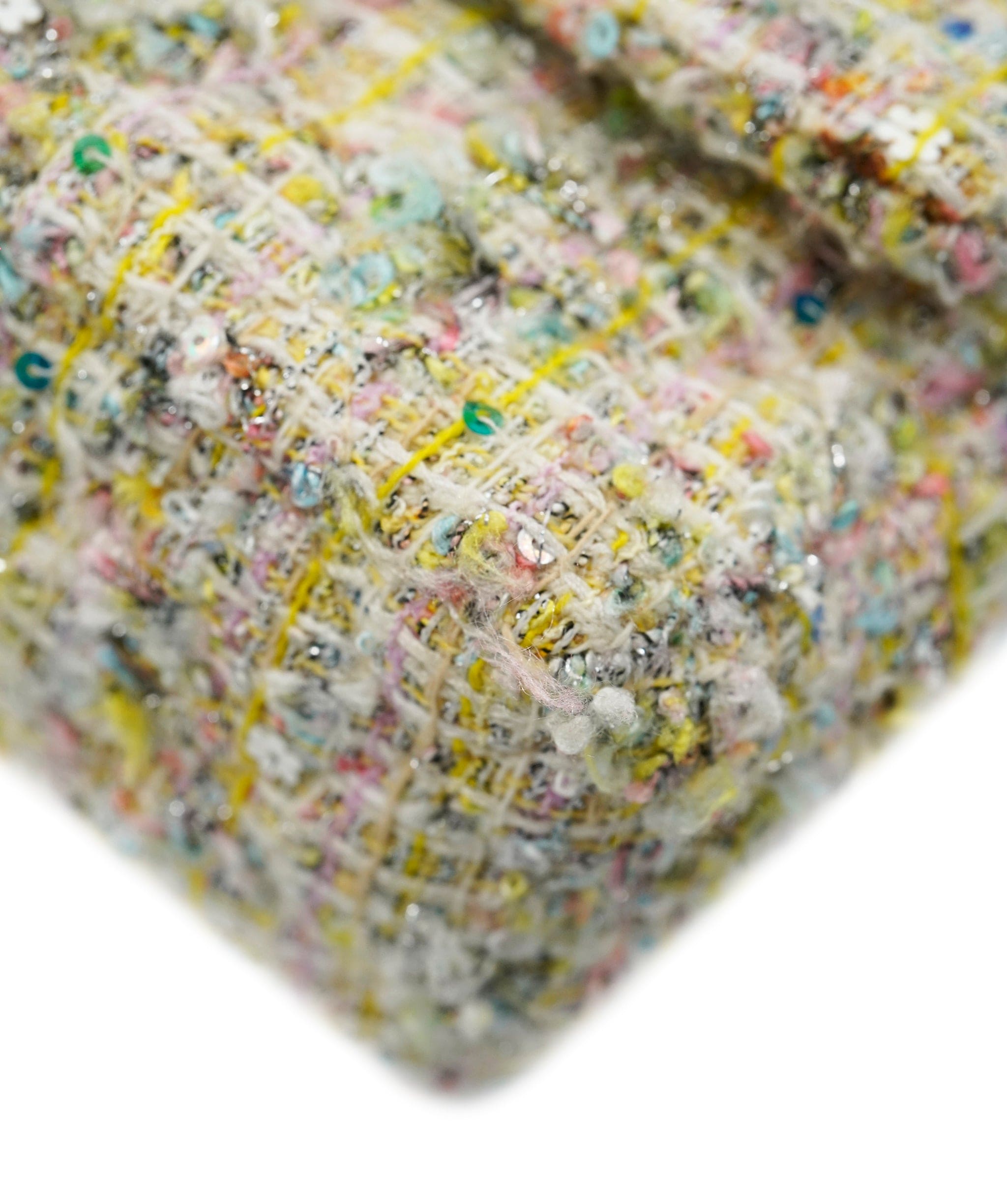 Chanel Chanel Garden Party Tweed Reissue Crossbody  ALC2631