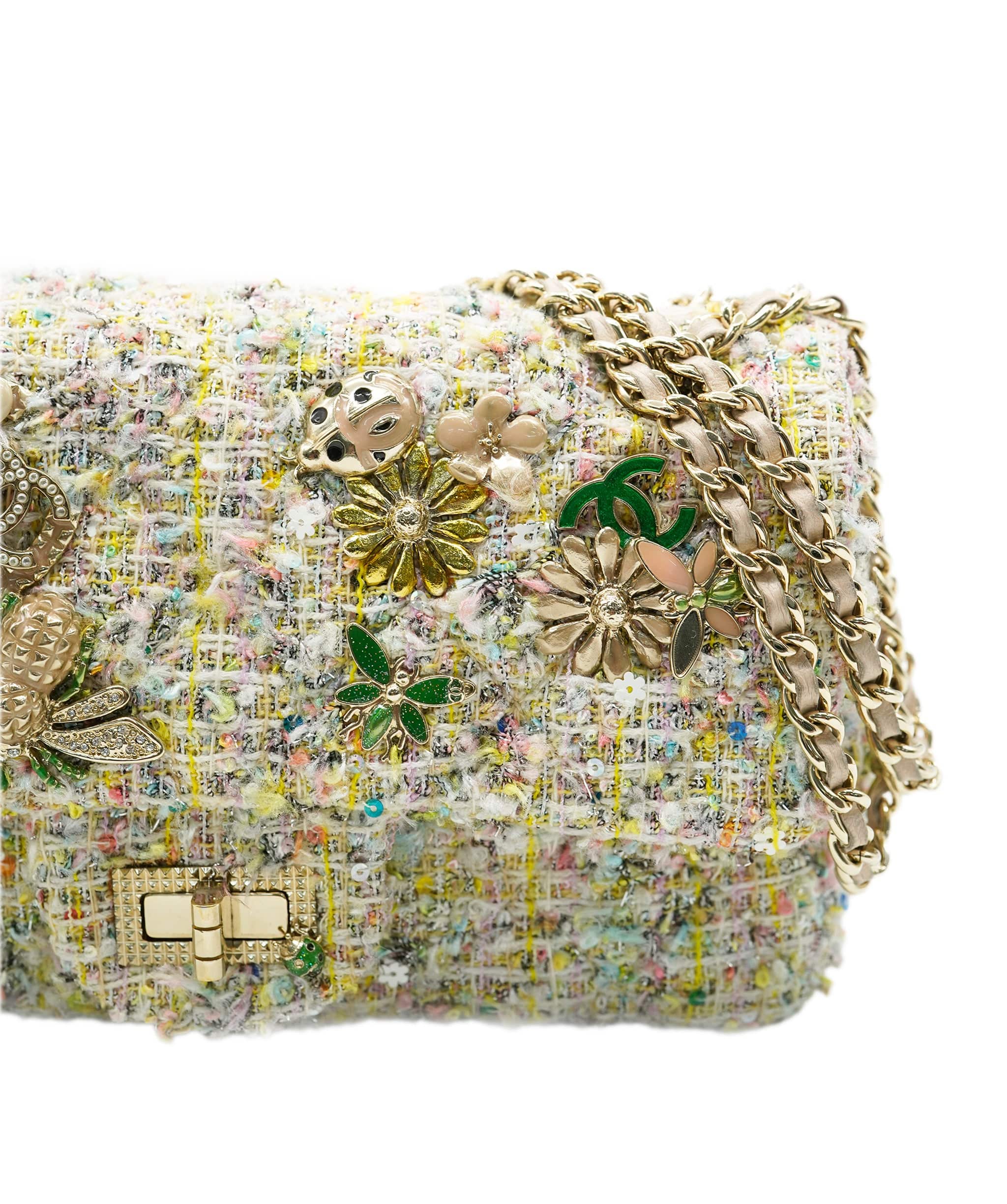 Chanel Chanel Garden Party Tweed Reissue Crossbody  ALC2631