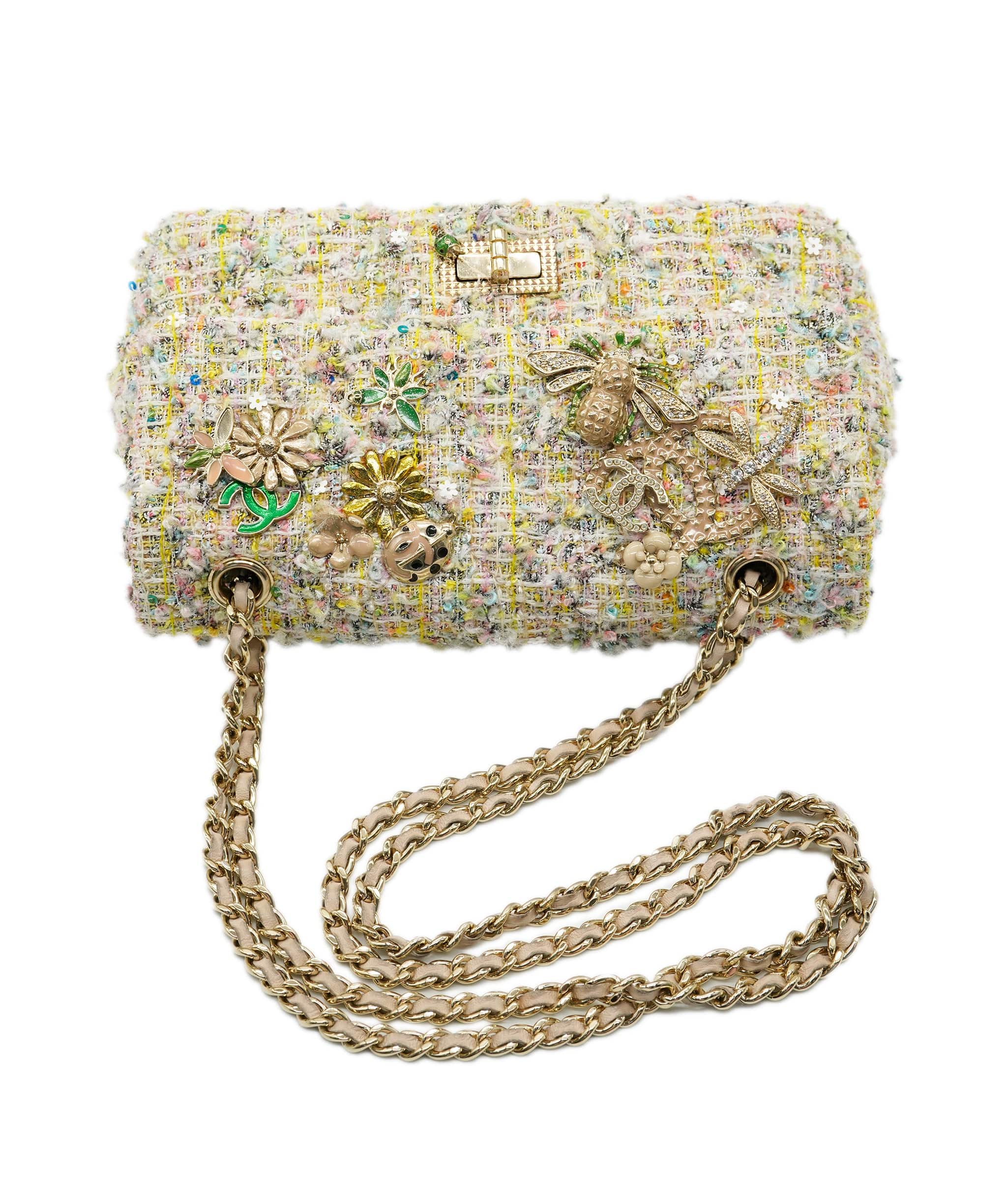 Chanel Chanel Garden Party Tweed Reissue Crossbody  ALC2631