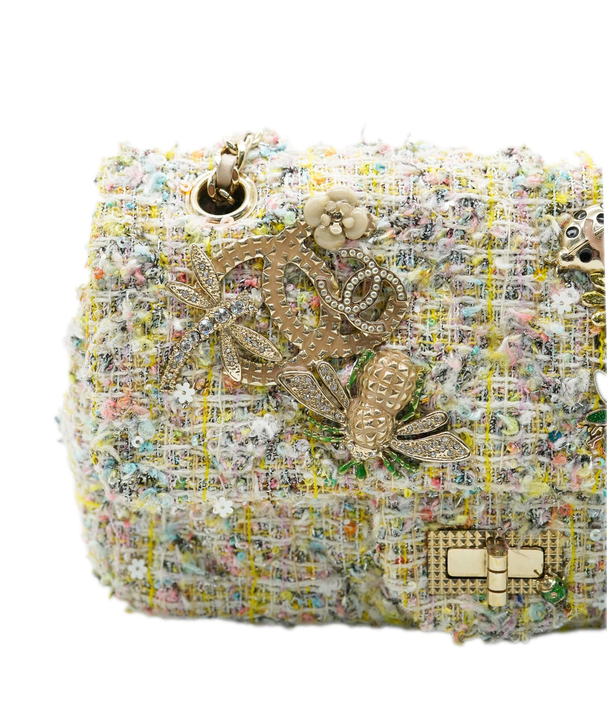 Chanel Chanel Garden Party Tweed Reissue Crossbody  ALC2631