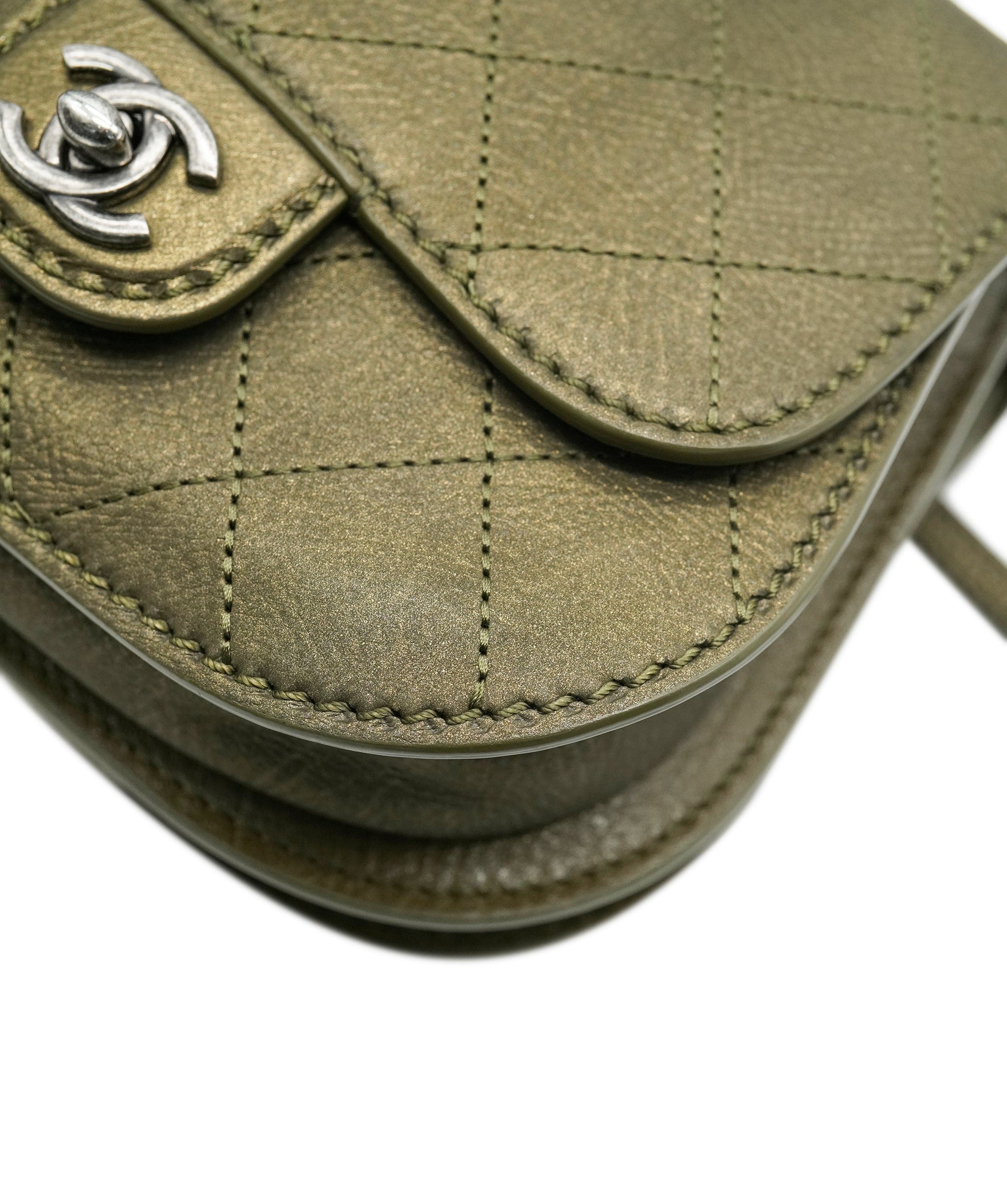 Chanel Chanel khaki metallic twin crossbody flap bag - AJC0656