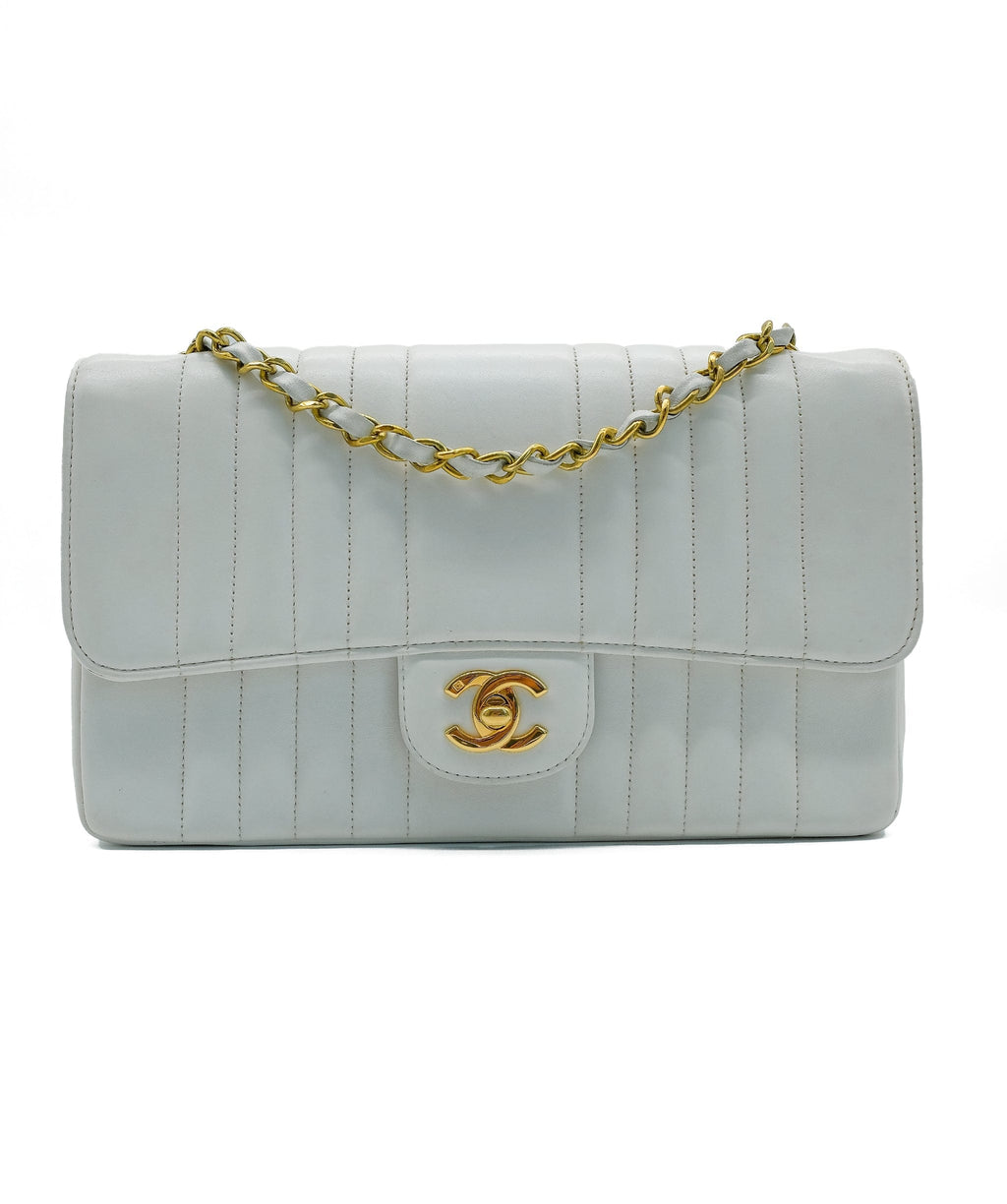 Chanel Caviar Jumbo Classic Single Flap Bag White