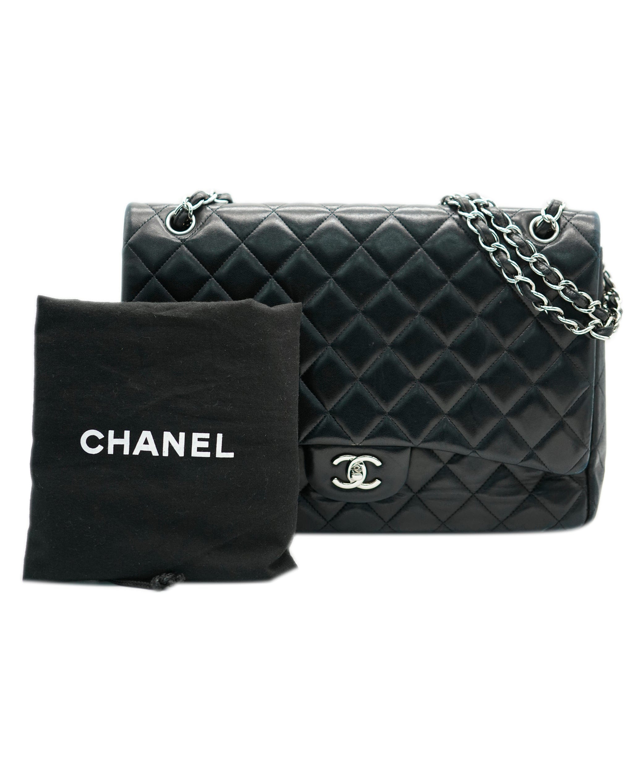Chanel Chanel maxi black classic flap lambskin AVC1895