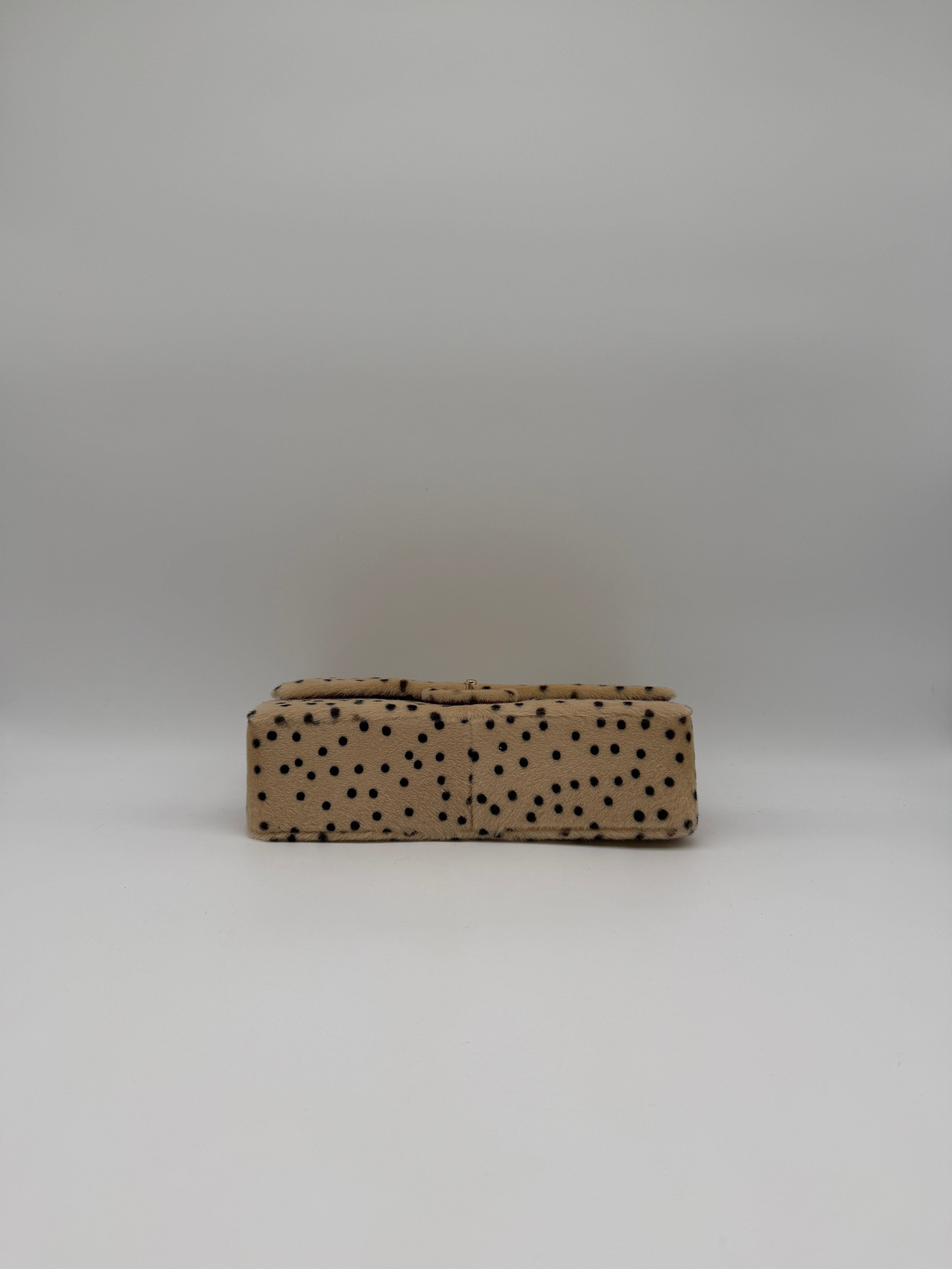 Chanel Chanel Metiers d’Art 2026 Flap Bag Light Beige & Black Lambskin & Gold-Tone Metal