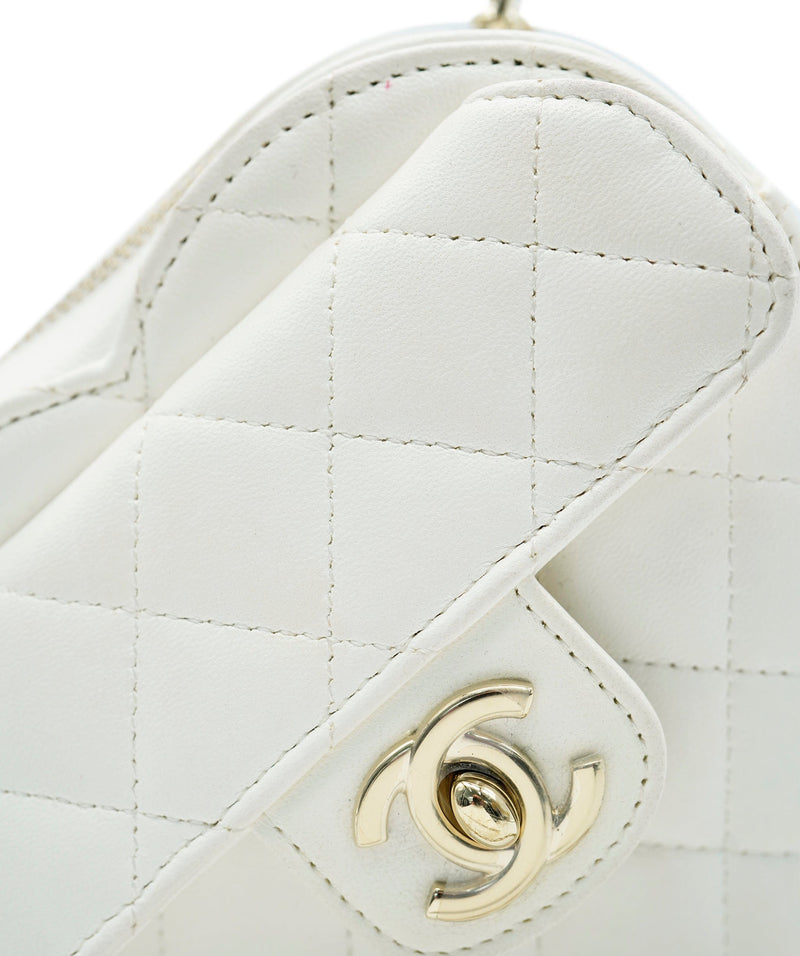 Chanel Large Heart Bag in White Leather with Gold Hardware — Amaia